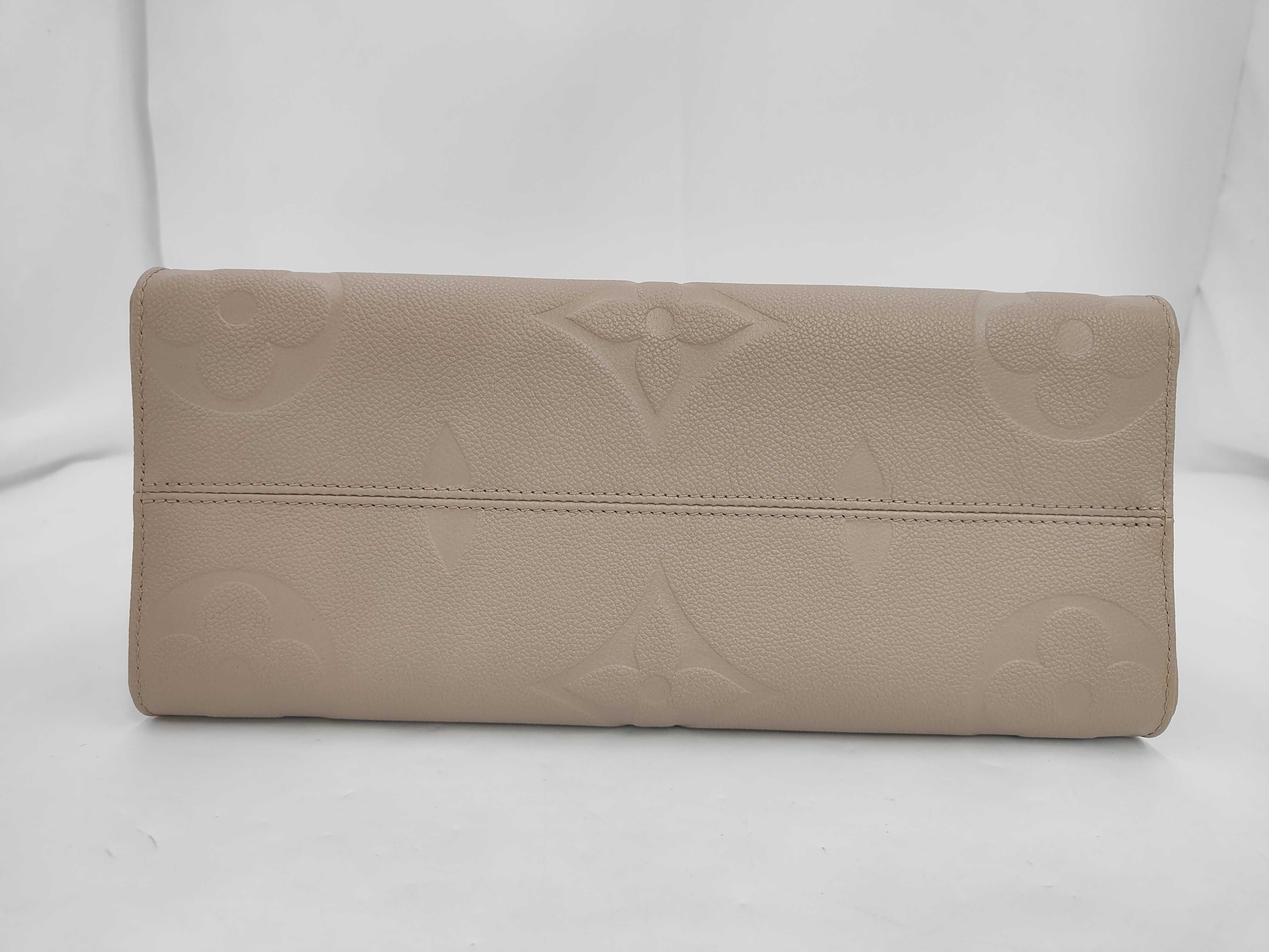 LV OnTheGo MM M45607 Tote Bag (with box and dust bag) — view 3