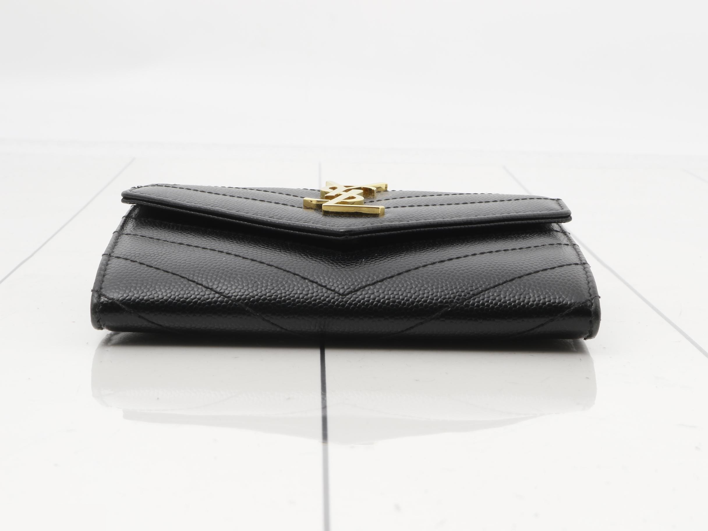 Other lines: Bags and Wallets — view 3