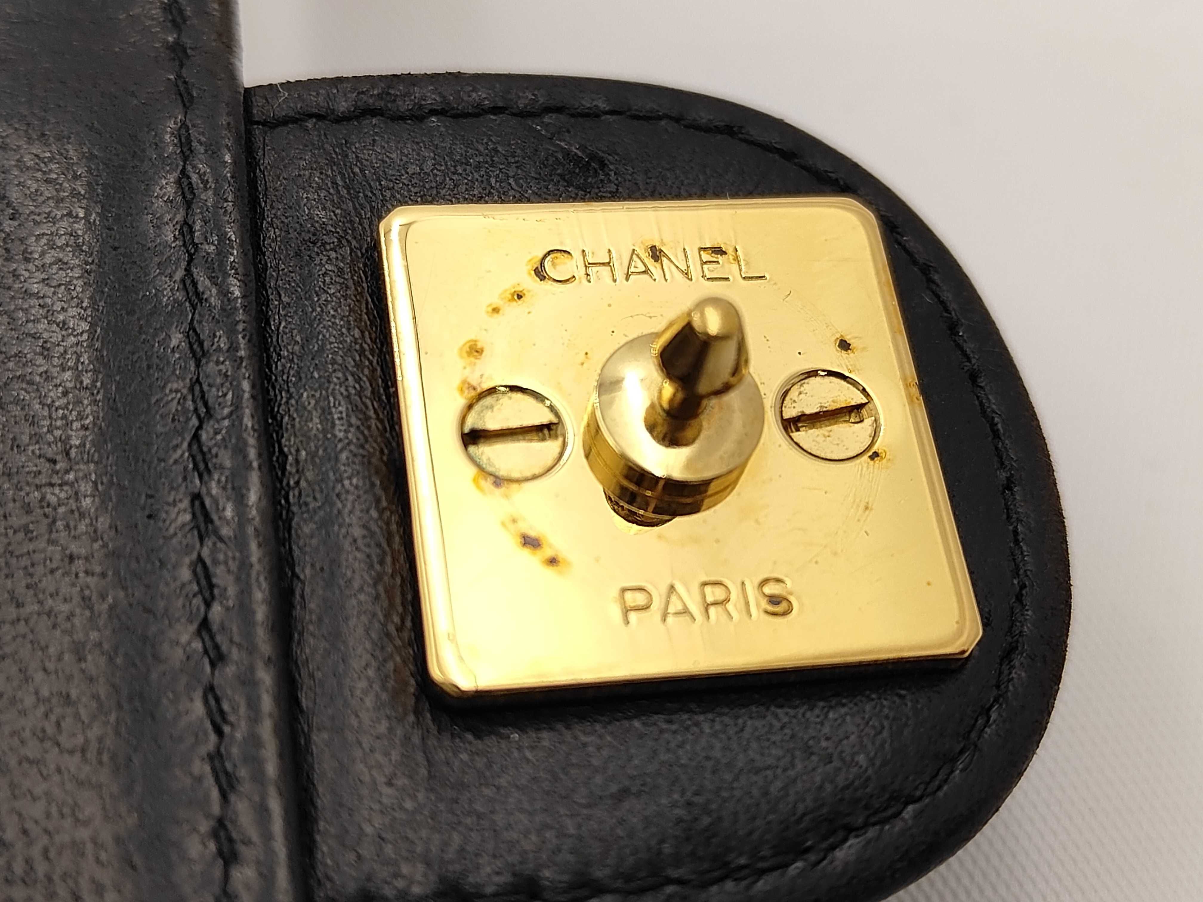 Matelassé Push-Lock Chain Shoulder Bag, Black, Series 5 (Shoulder Bag) — view 15