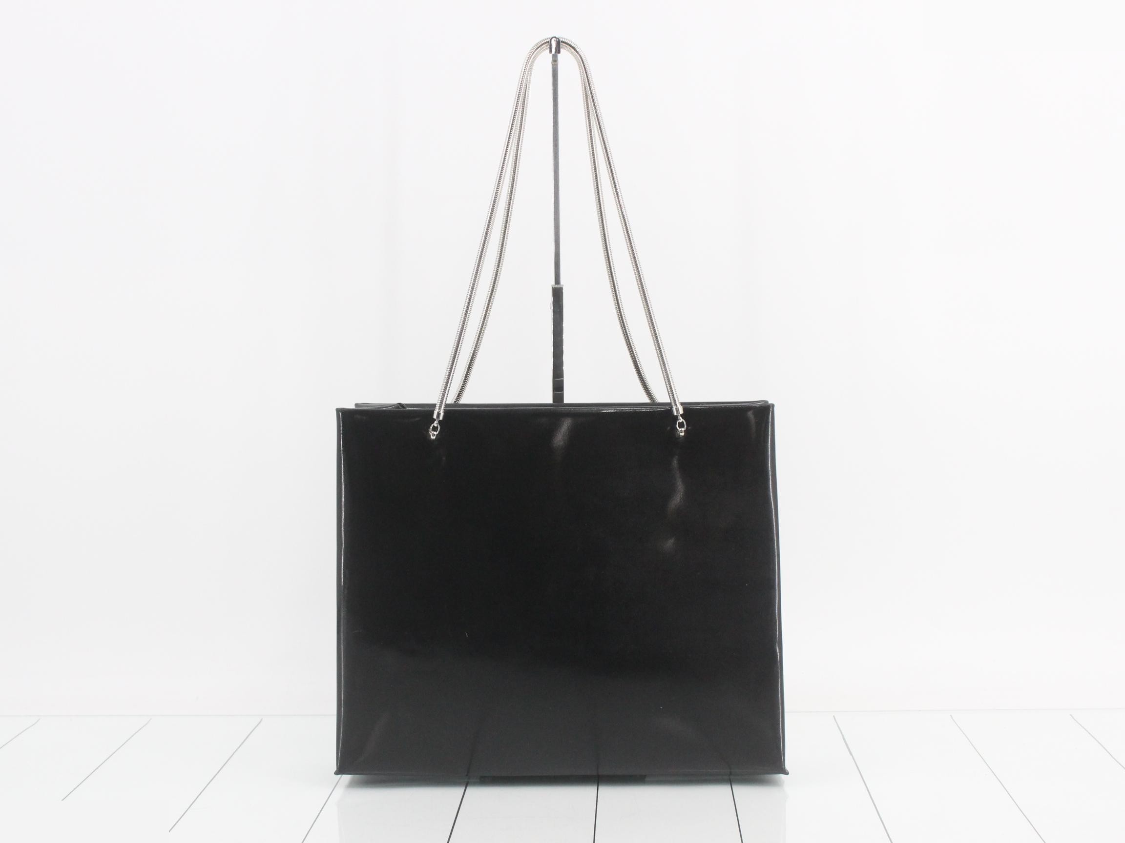 Chain tote bag, unused. — view 2