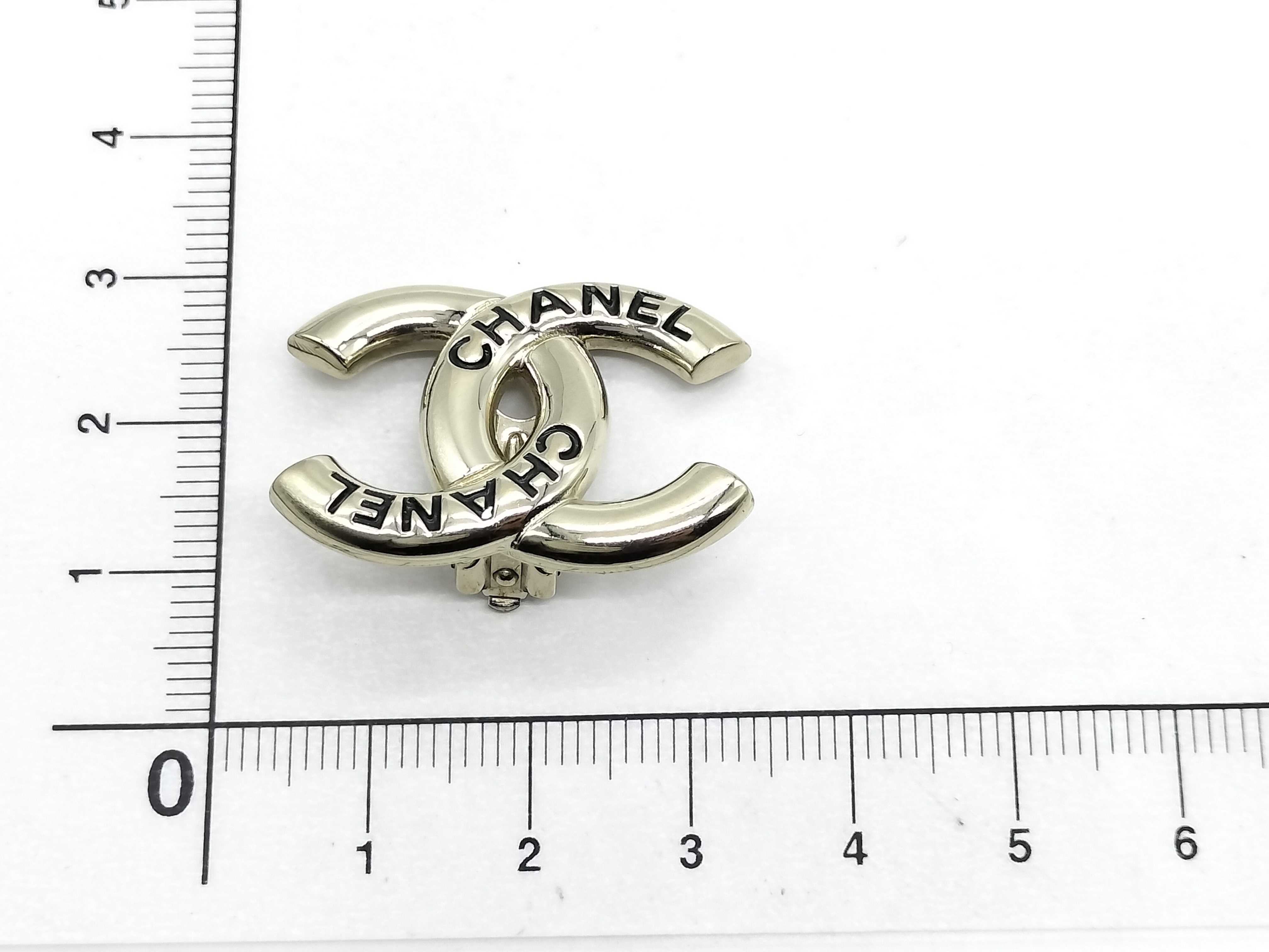 B25 Earrings — view 6