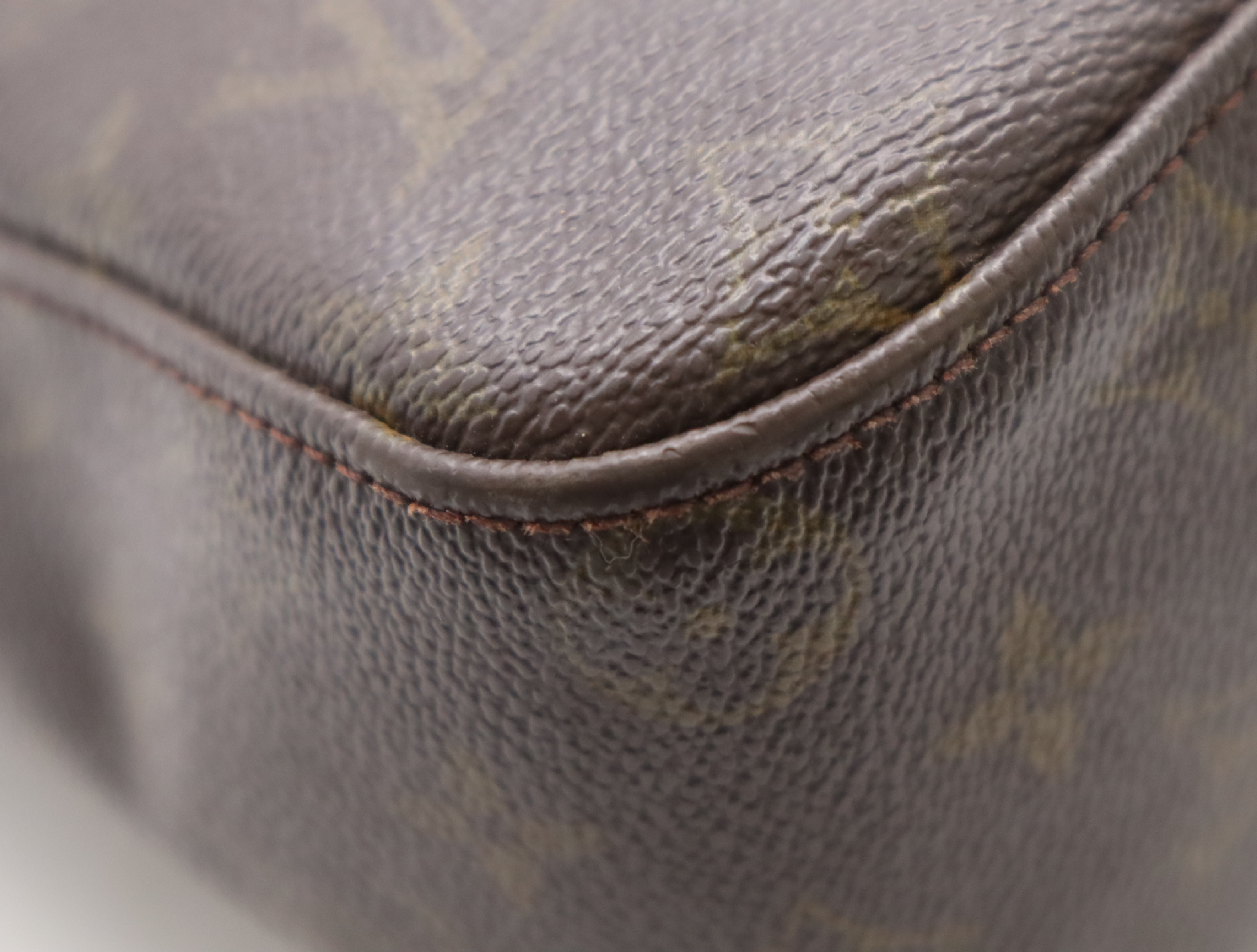 M51145 Monogram Looping GM Shoulder Bag — view 6