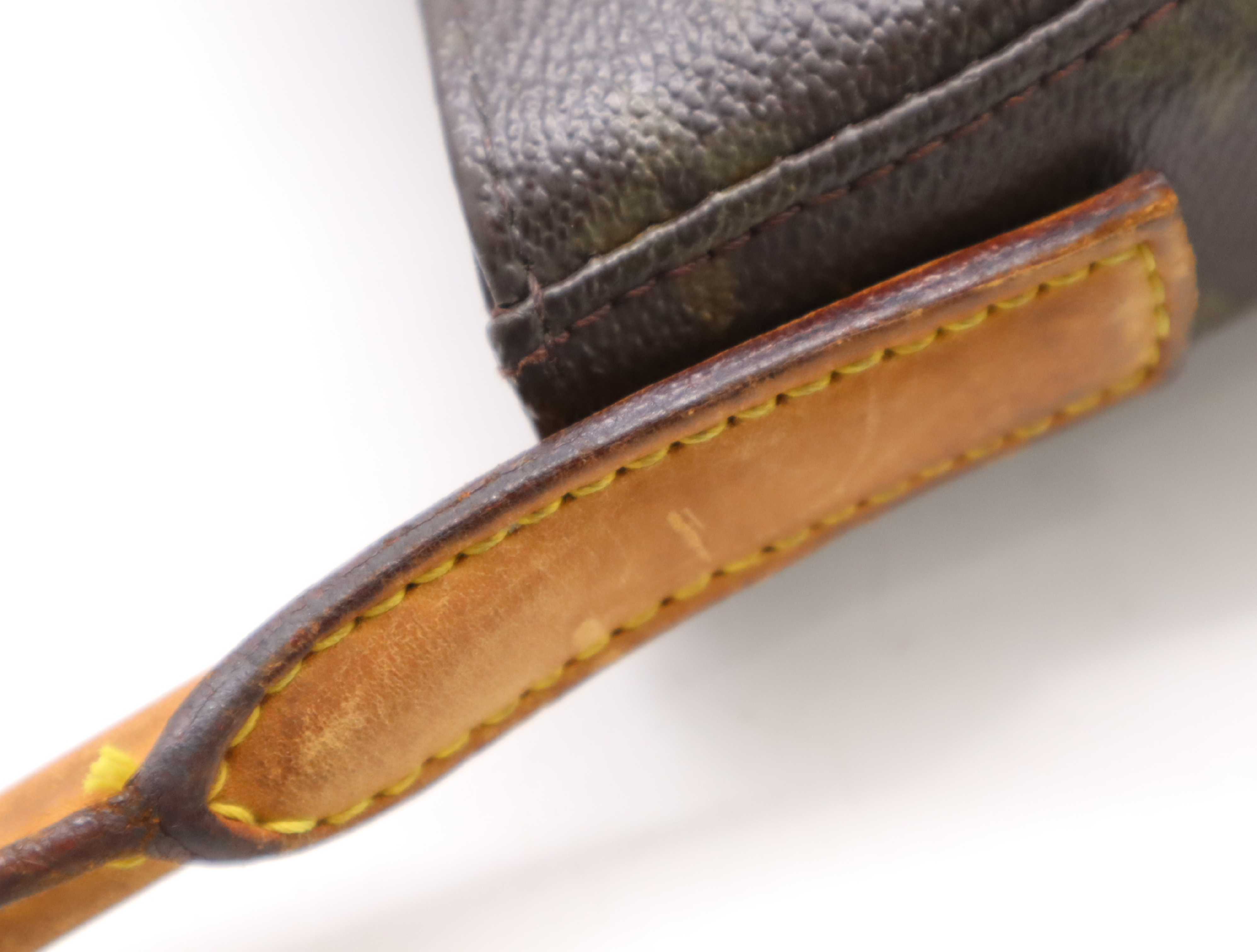 M51145 Monogram Looping GM Shoulder Bag — view 9