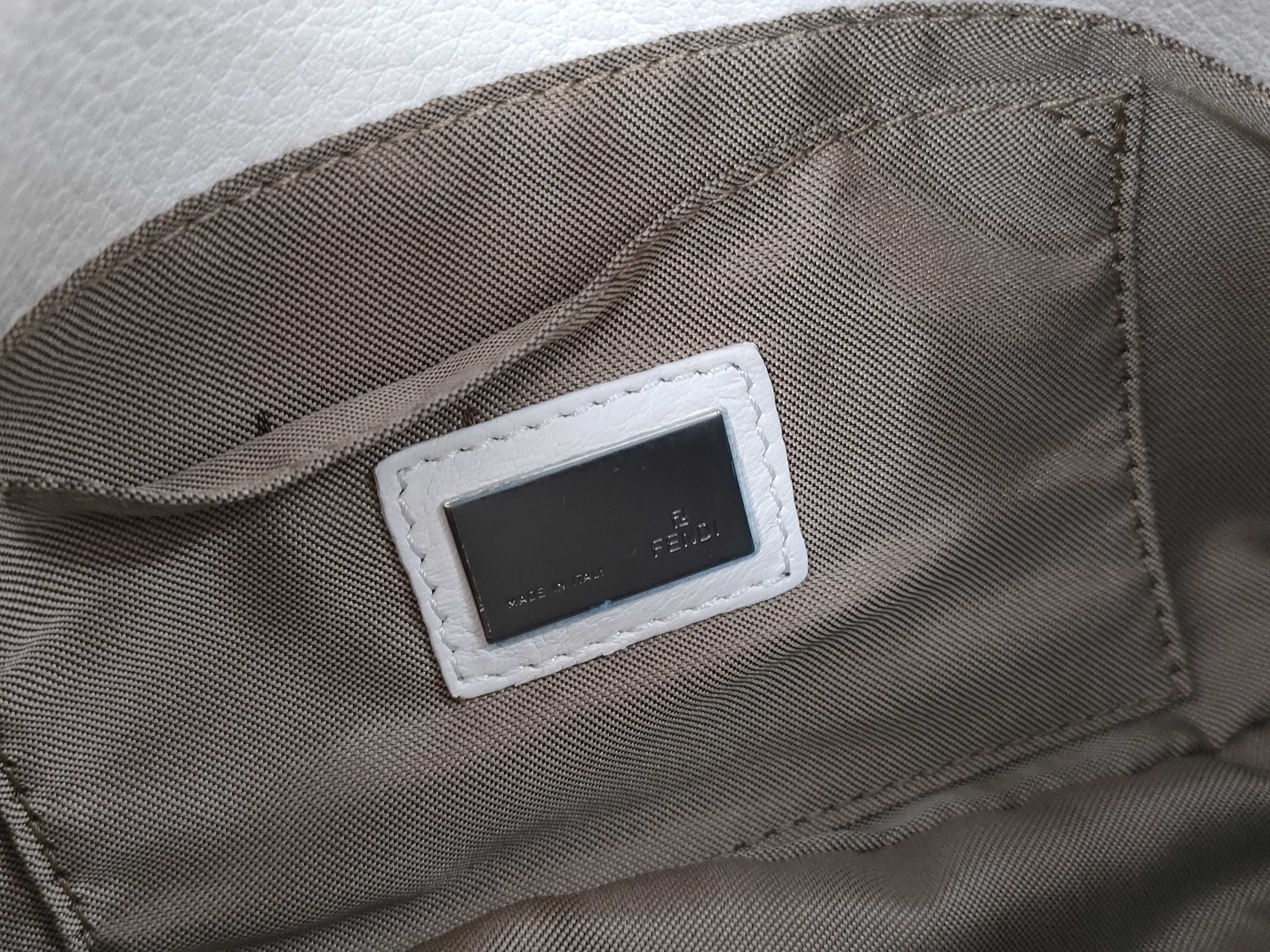 Mamma Fendi Mamma White Mini Handbag — view 11