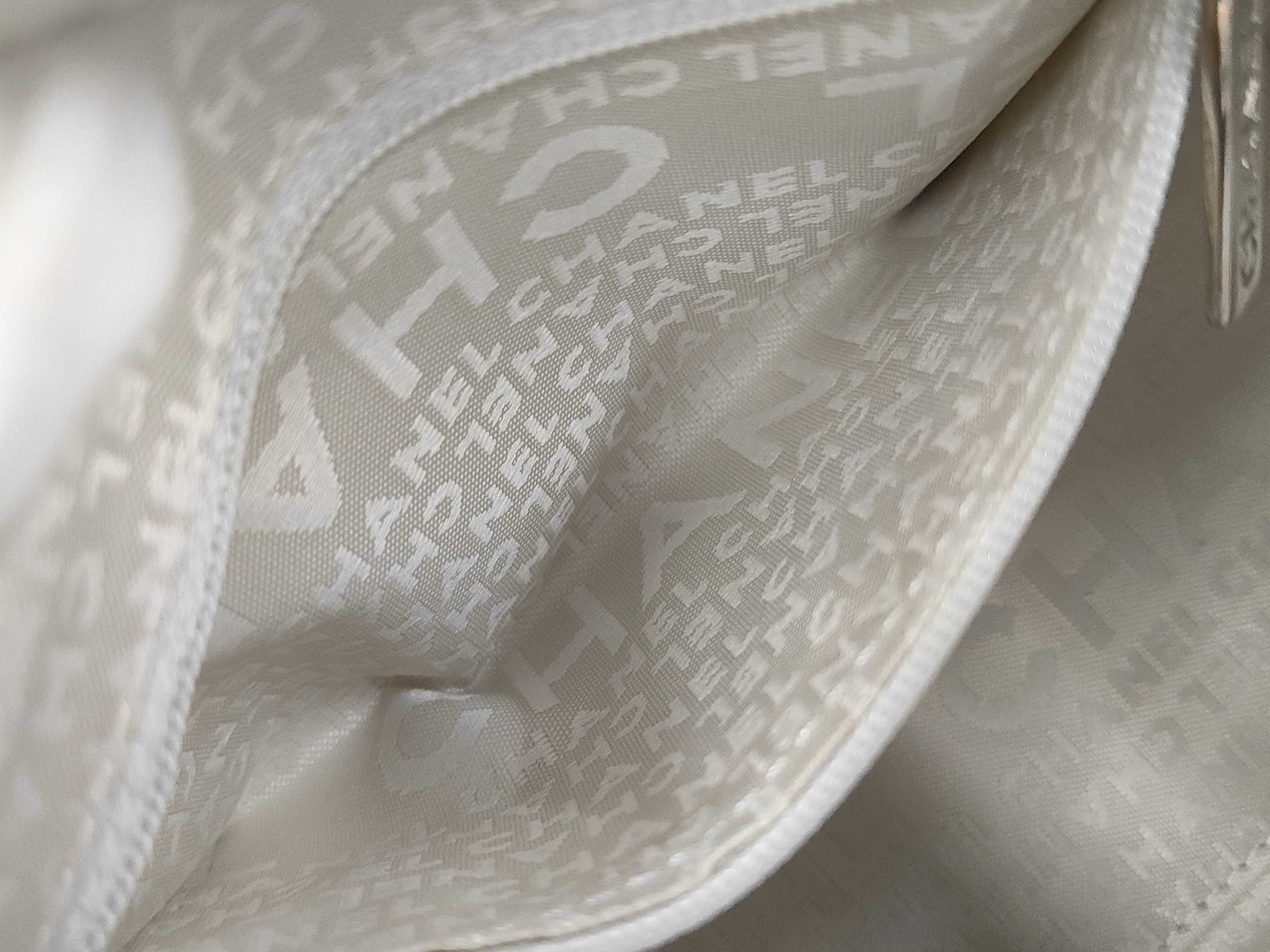 Diamond Stitch Shoulder Bag — view 11