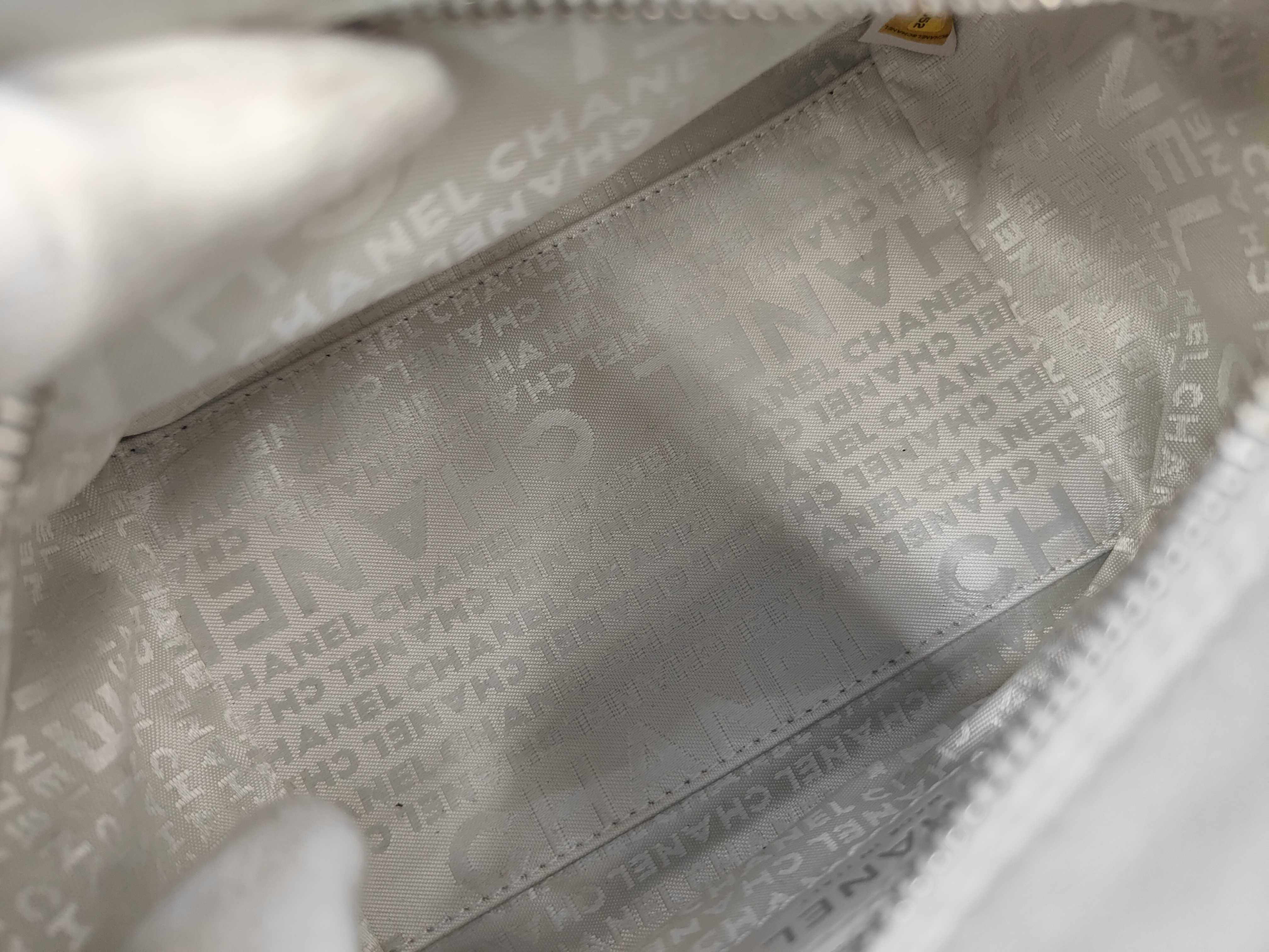 Diamond Stitch Shoulder Bag — view 8