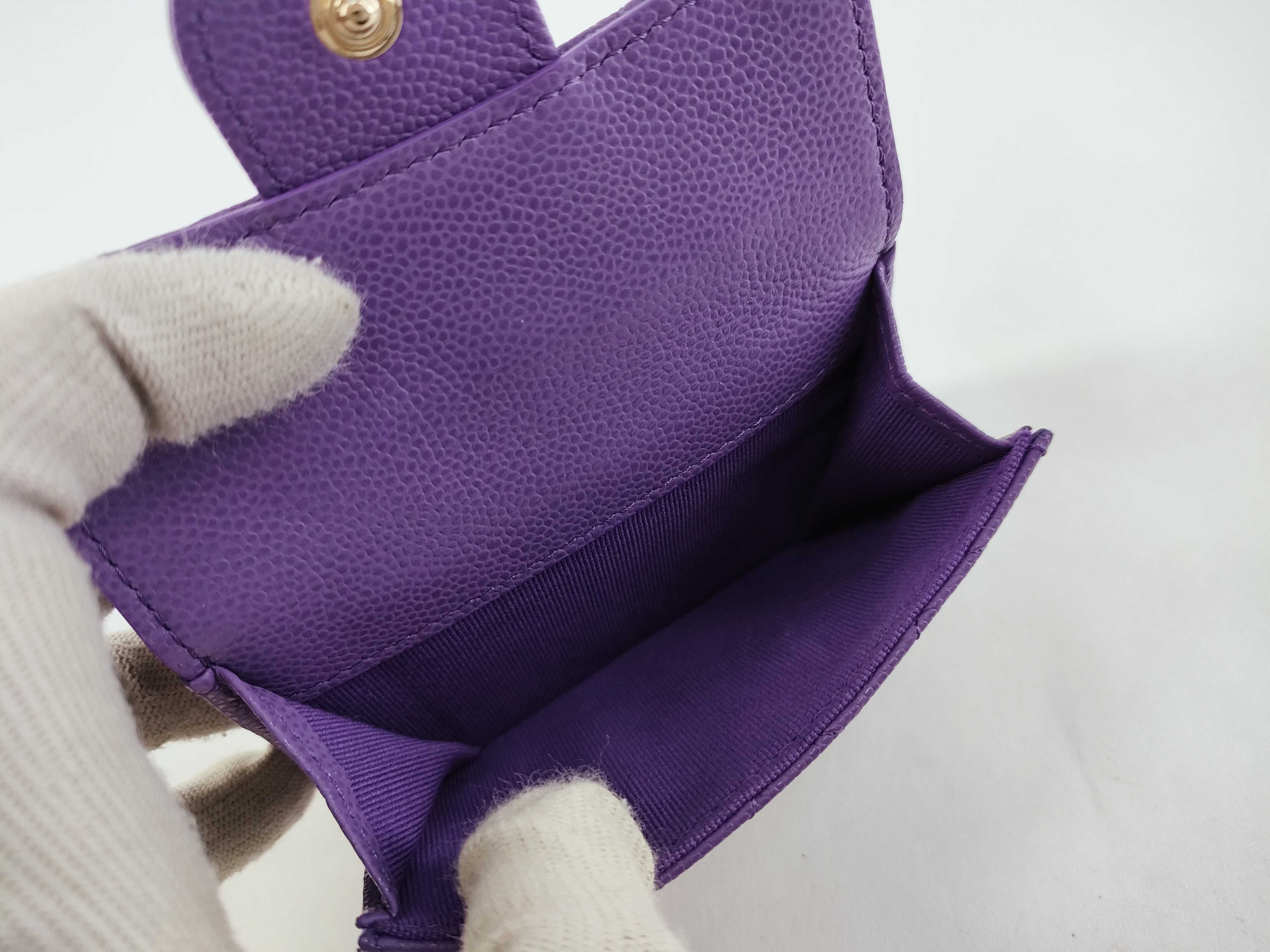 Caviar Skin Coco Mark Compact Wallet — view 13