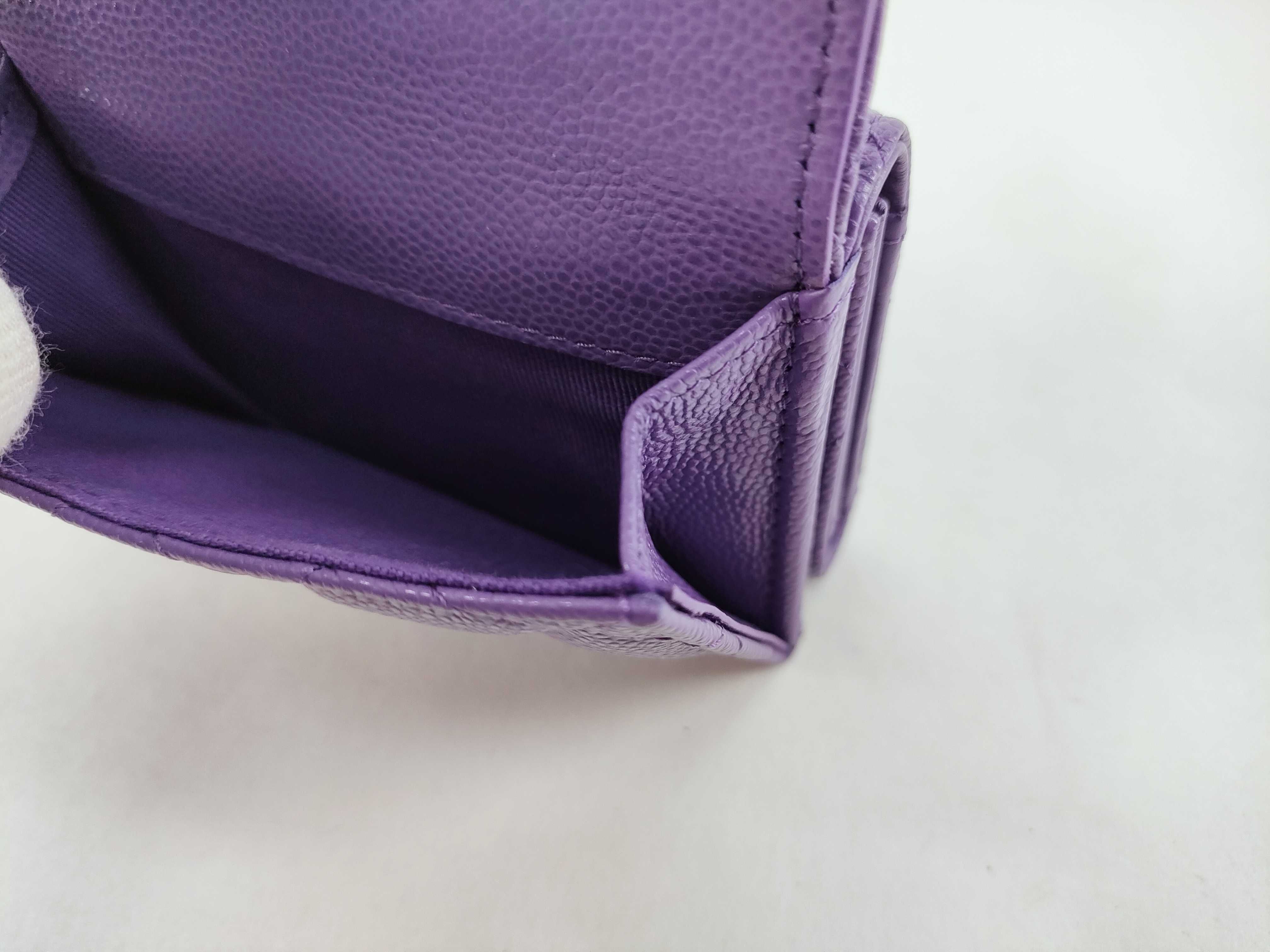 Caviar Skin Coco Mark Compact Wallet — view 14