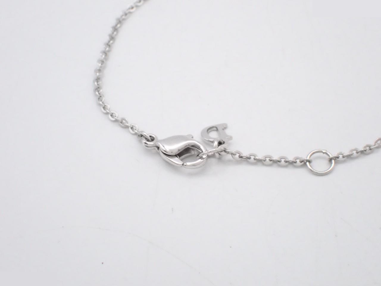 Other items: Precious metal bracelets and bangles (metal), wrist circumference approximately 20cm. — view 3
