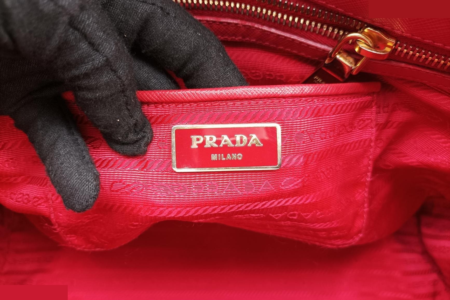 Galleria Saffiano Leather Red — view 7
