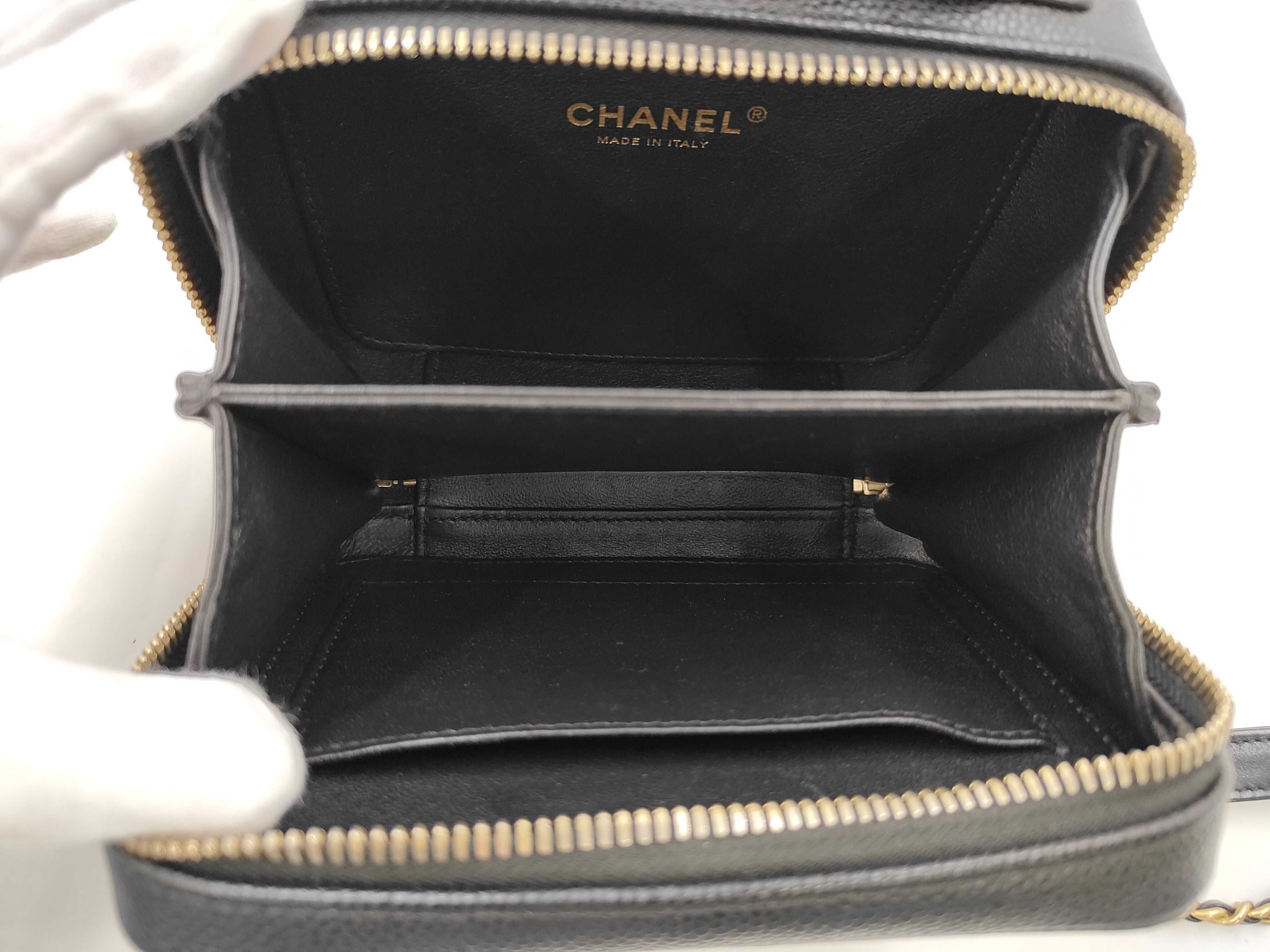 CC Filigree Vanity Shoulder Bag — view 11