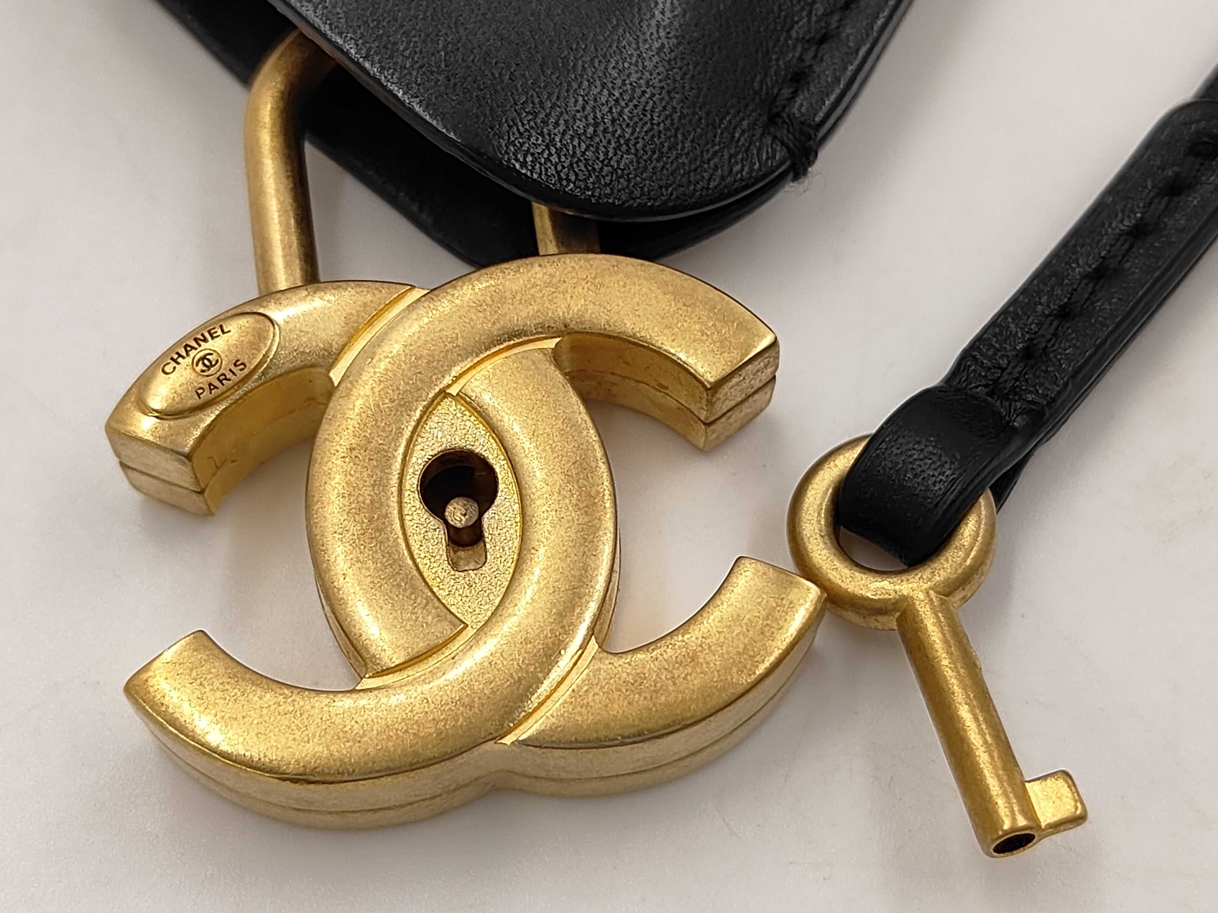 CC Filigree Vanity Shoulder Bag — view 8