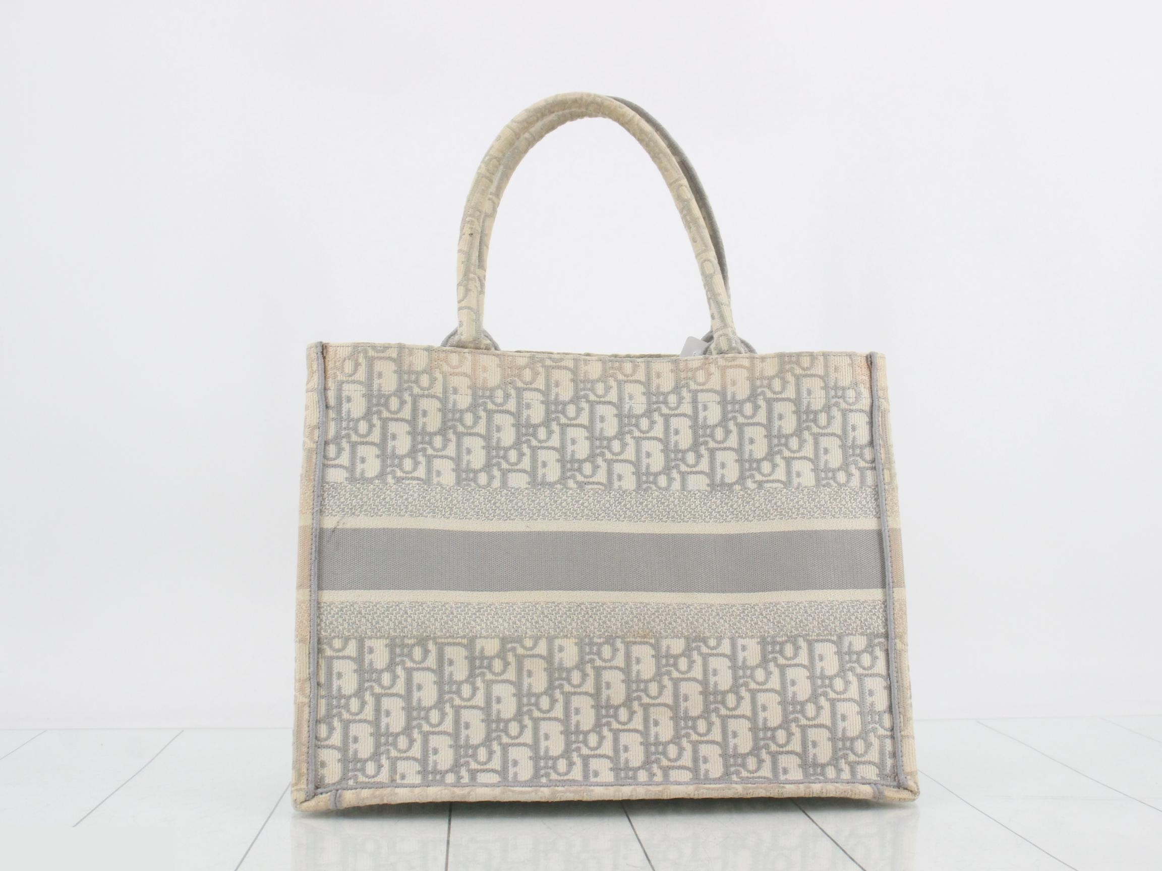 Book Tote Medium Jacquard Gray — view 2