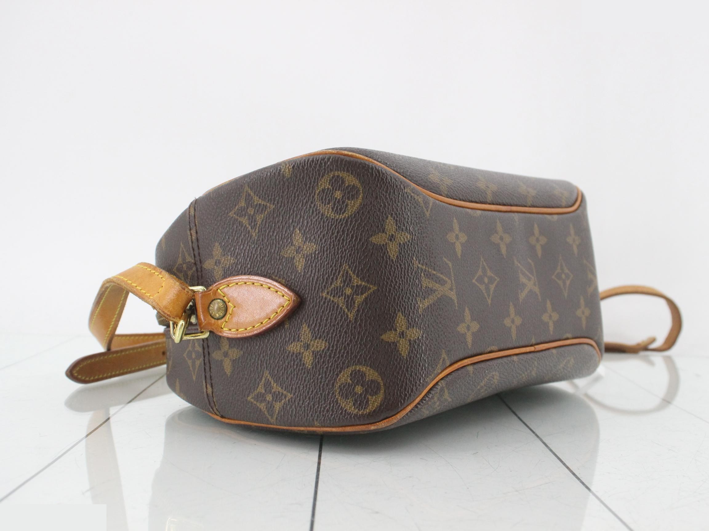 Monogram Shoulder Bag Blois — view 5