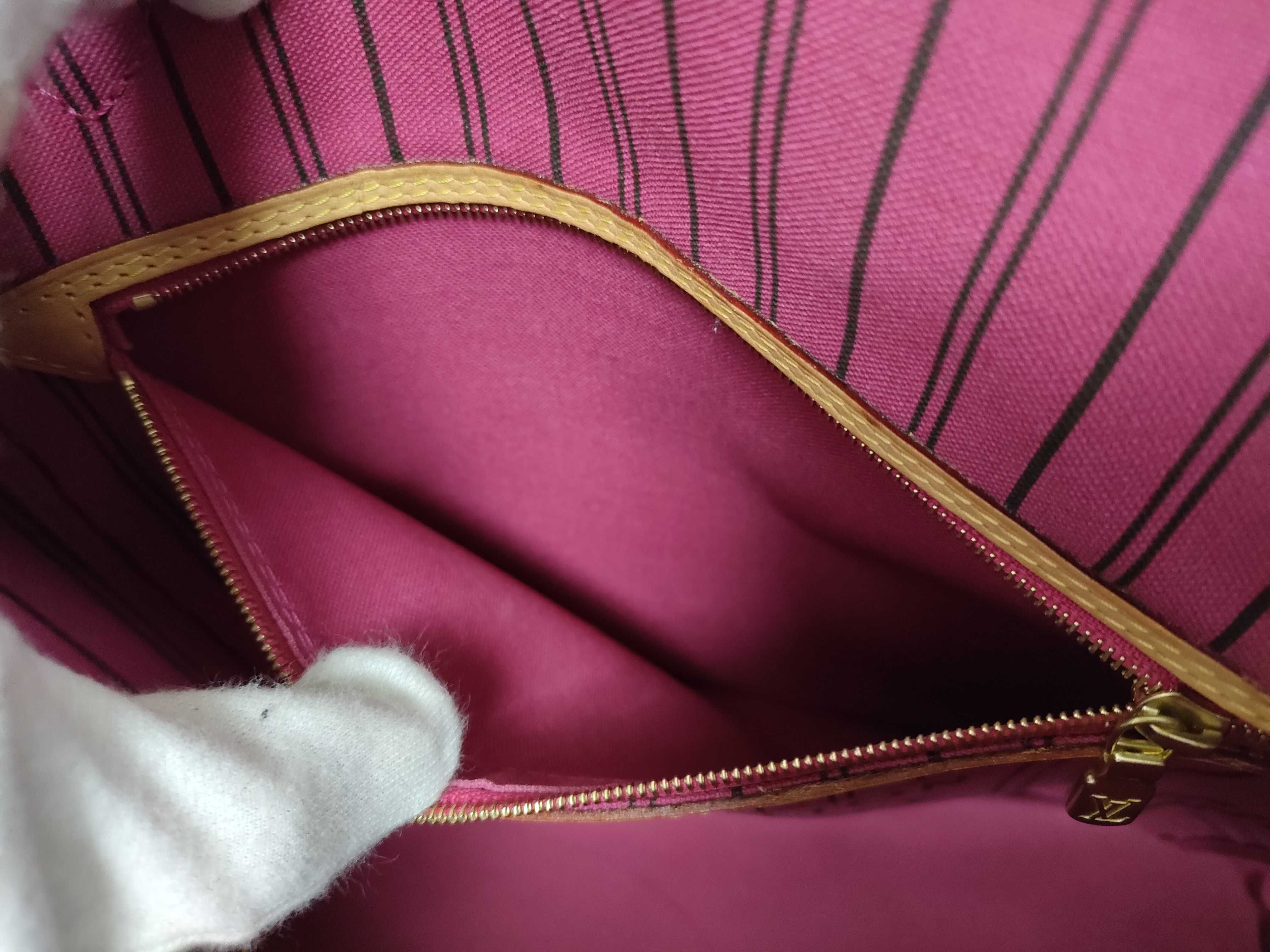 Monogram Neverfull MM Inner Cherry M40156 Handbag — view 11