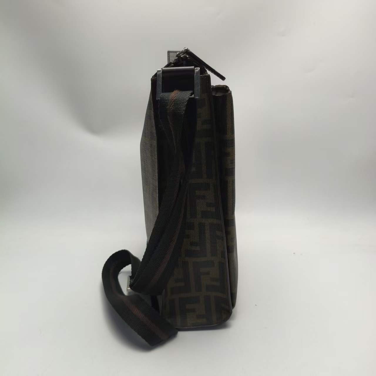 【*Shipped from: China*】FENDI PU Shoulder Bag — view 4