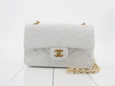 Matelassé WW White