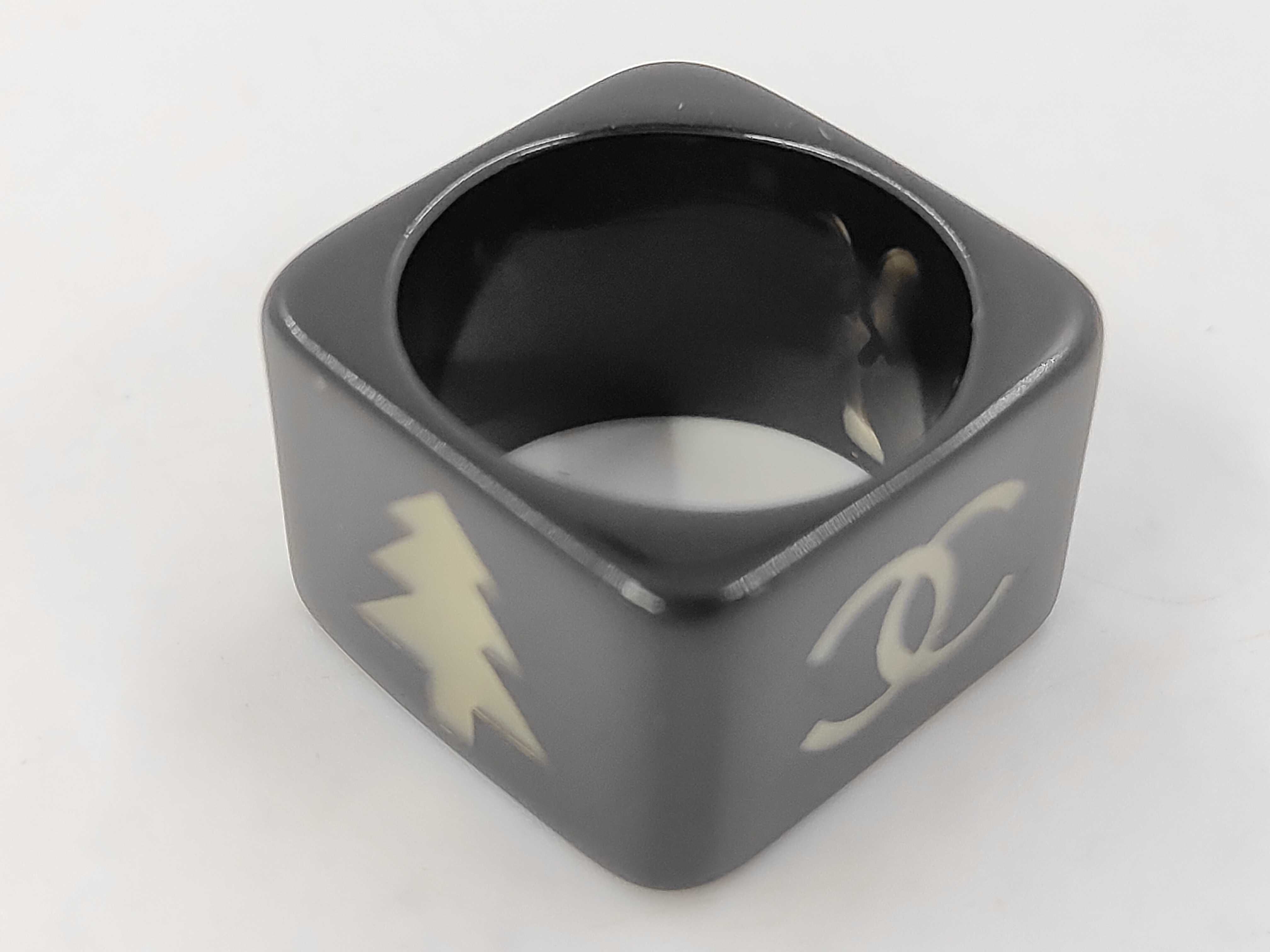 Coco Mark Ring — view 4