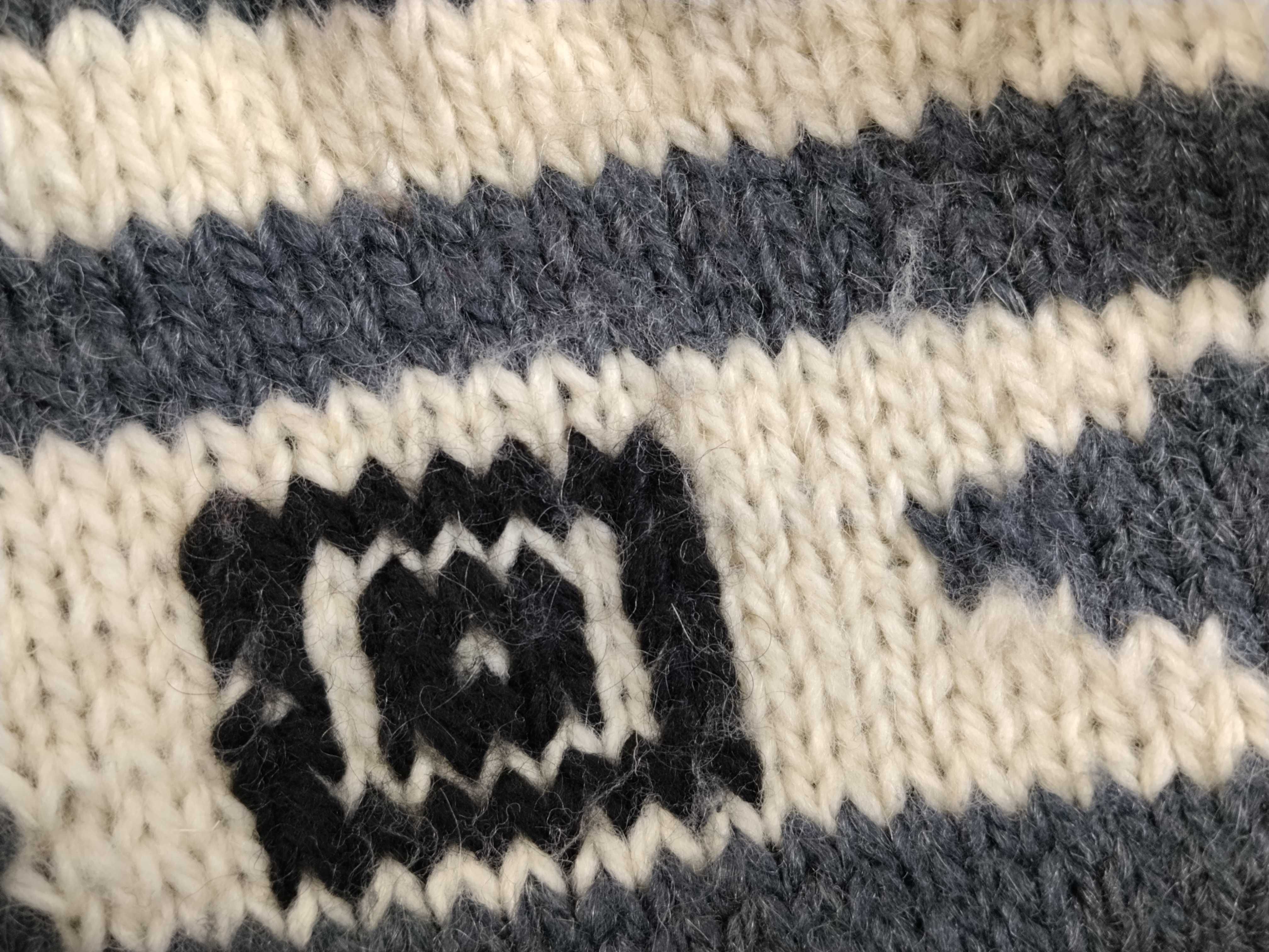 Mamma Fendi Mamma Bucket Knit Wool One-Shoulder Bag Dust Bag Shoulder Bag — view 15