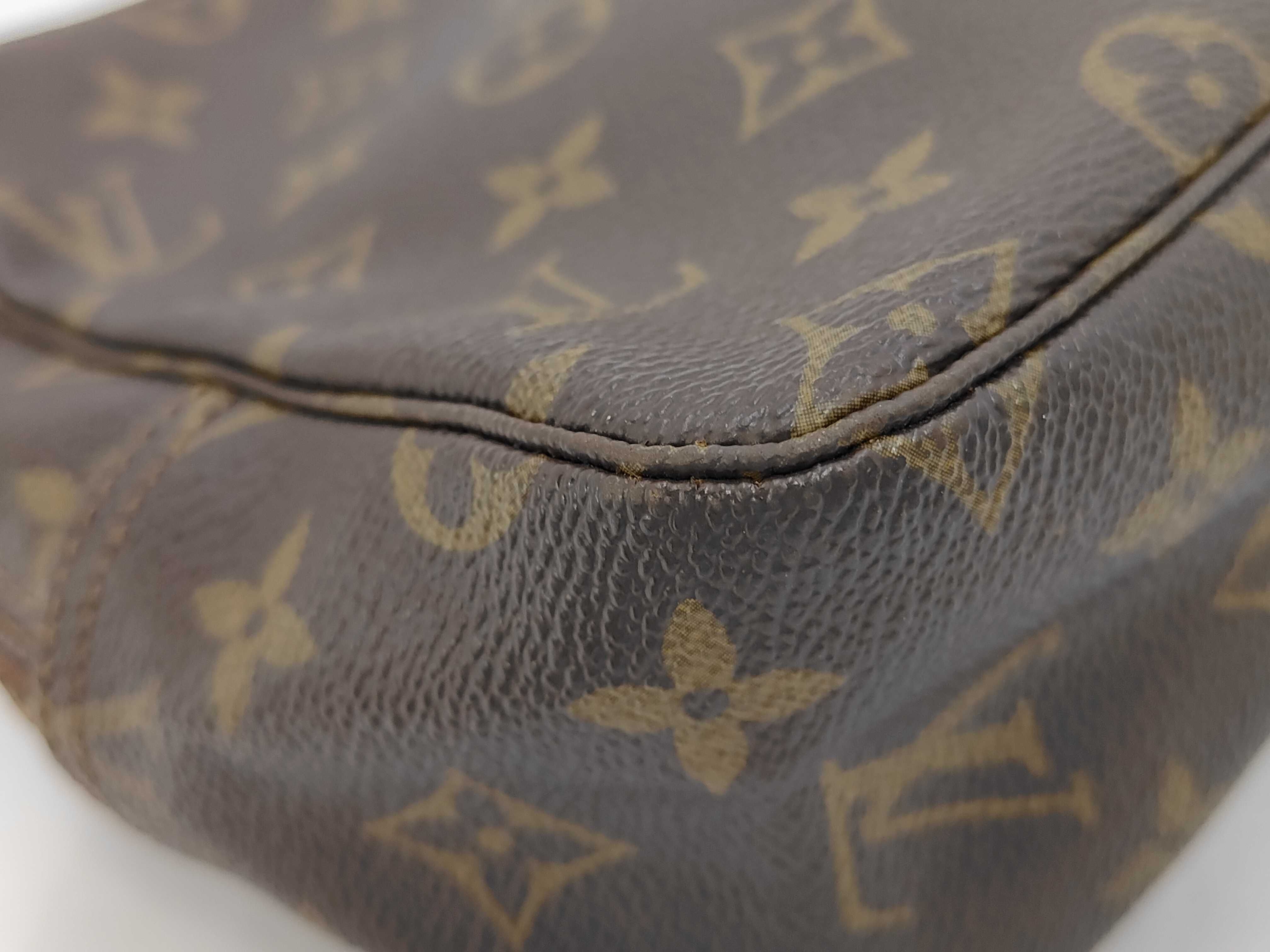 Monogram Louis Vuitton Second Bag — view 3