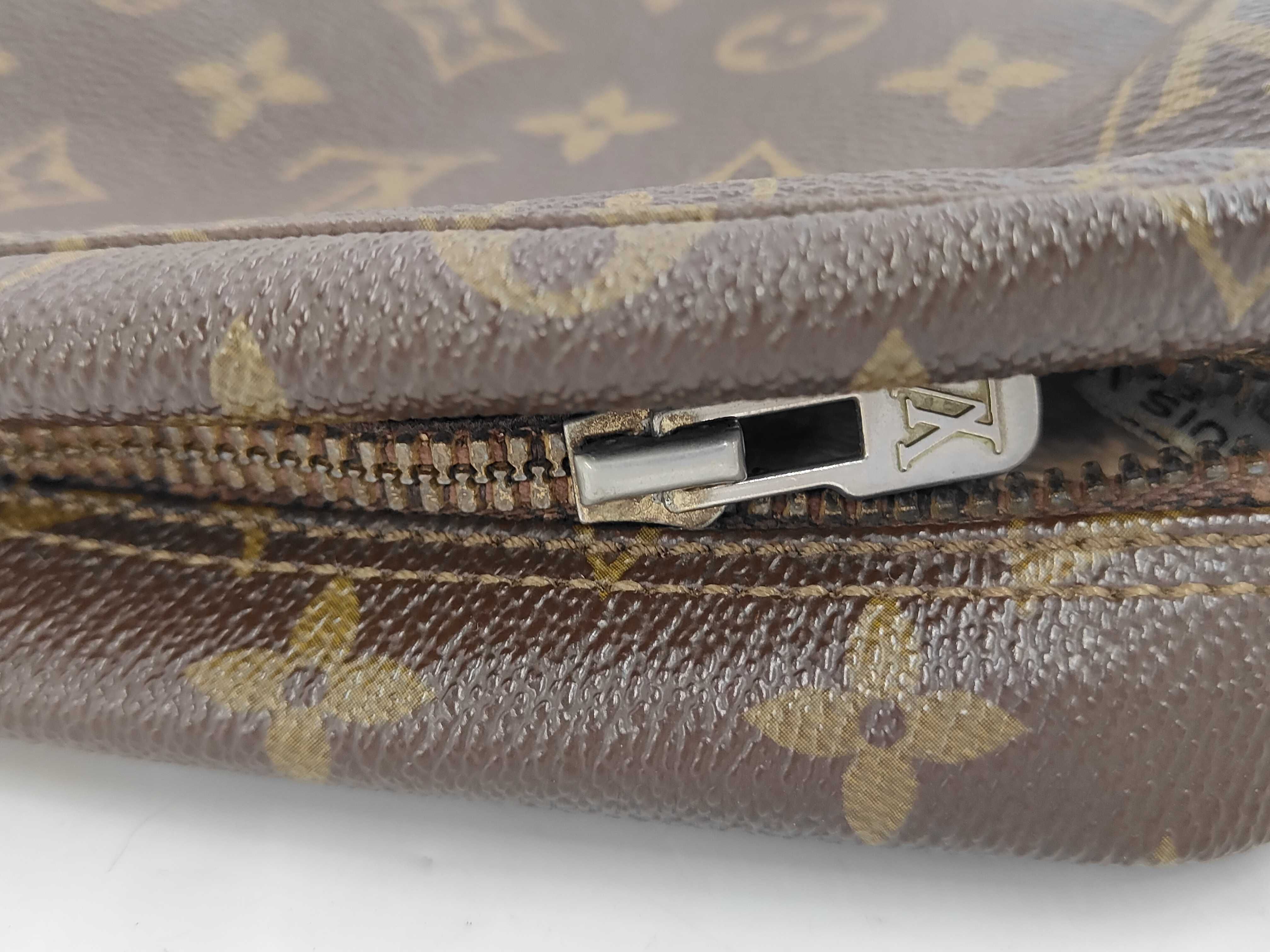 Monogram Louis Vuitton Second Bag — view 5