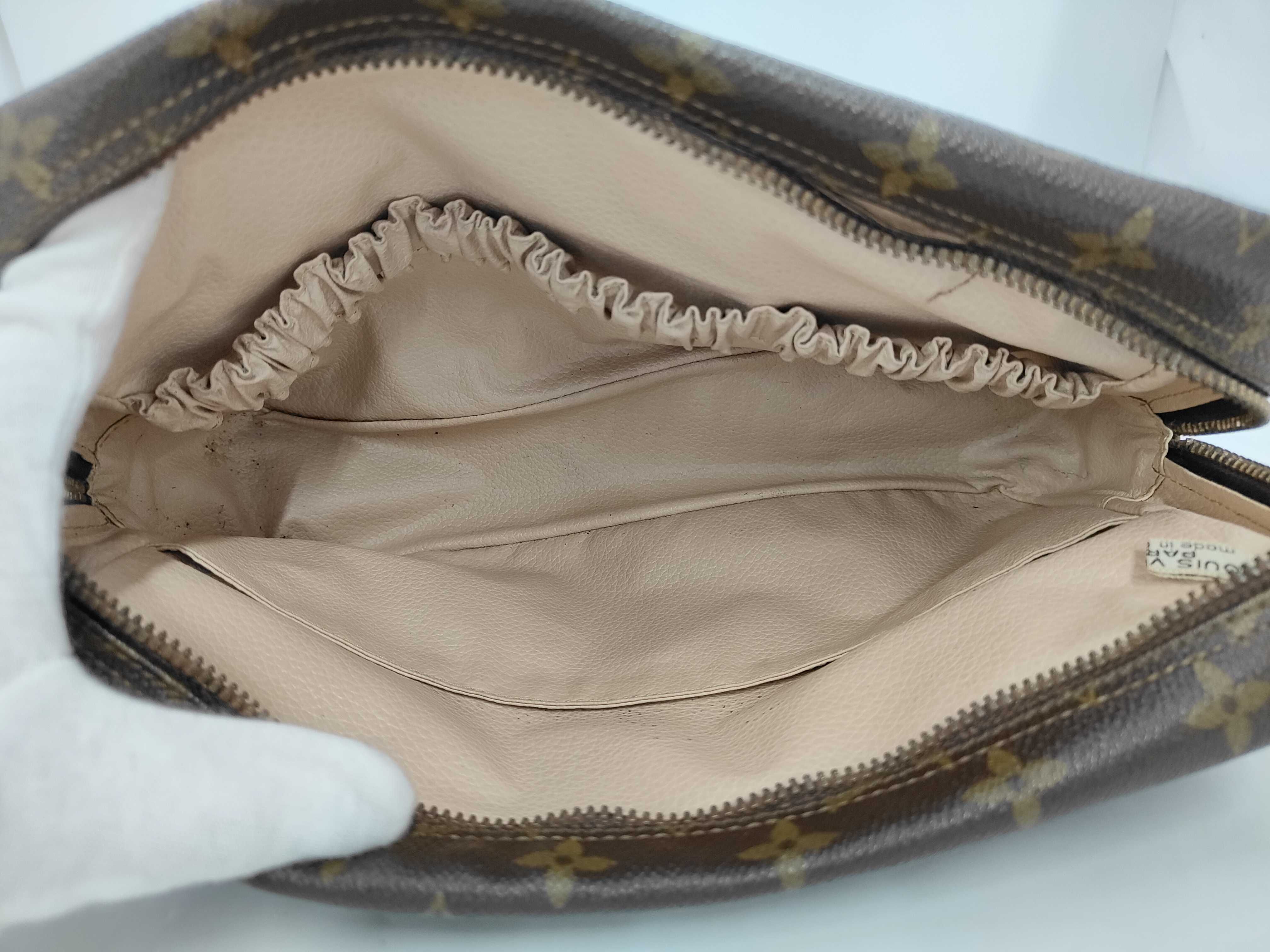 Monogram Louis Vuitton Second Bag — view 6