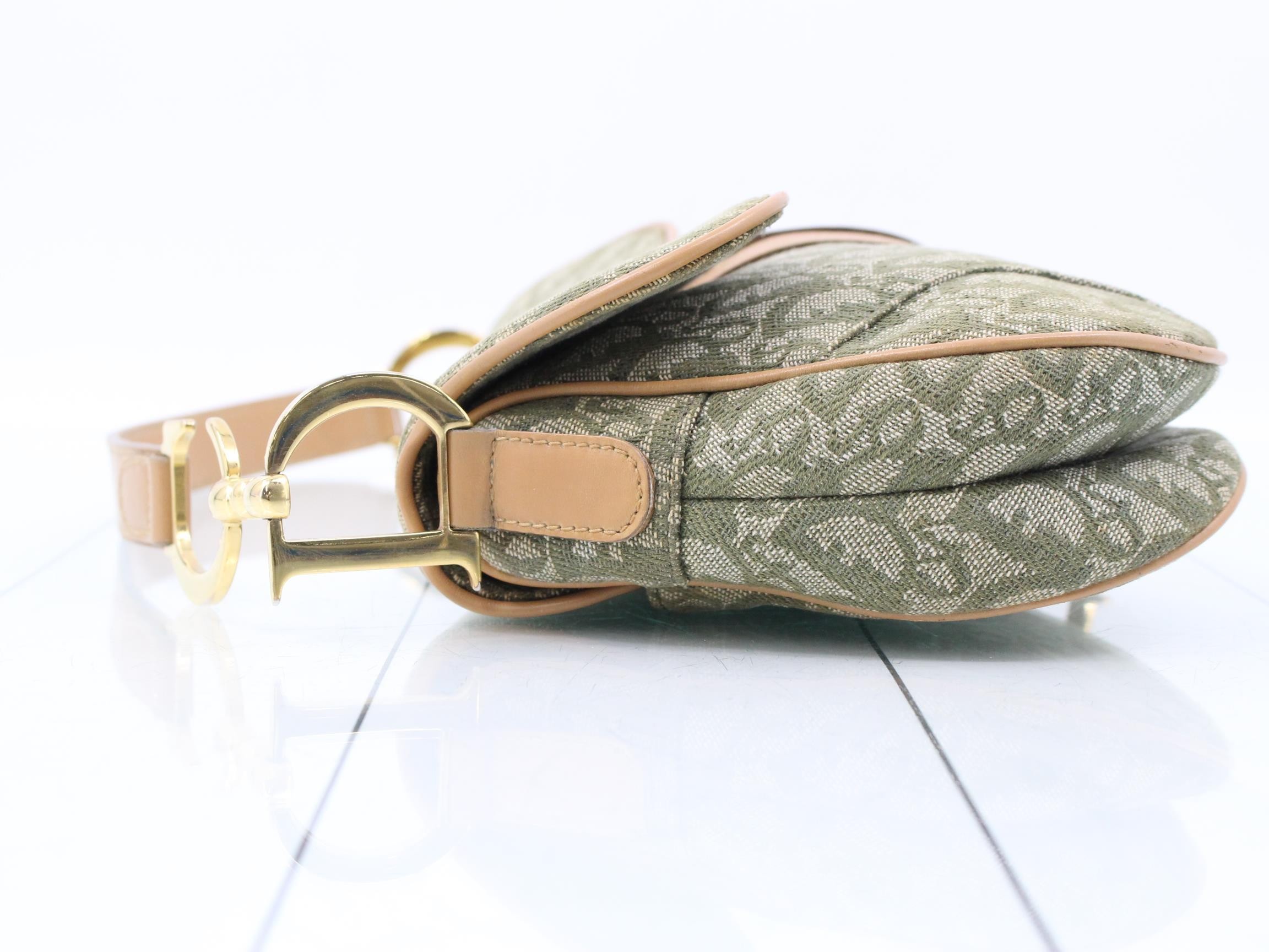 Trotter Saddle Bag Canvas x Leather Shoulder Bag Green — view 4