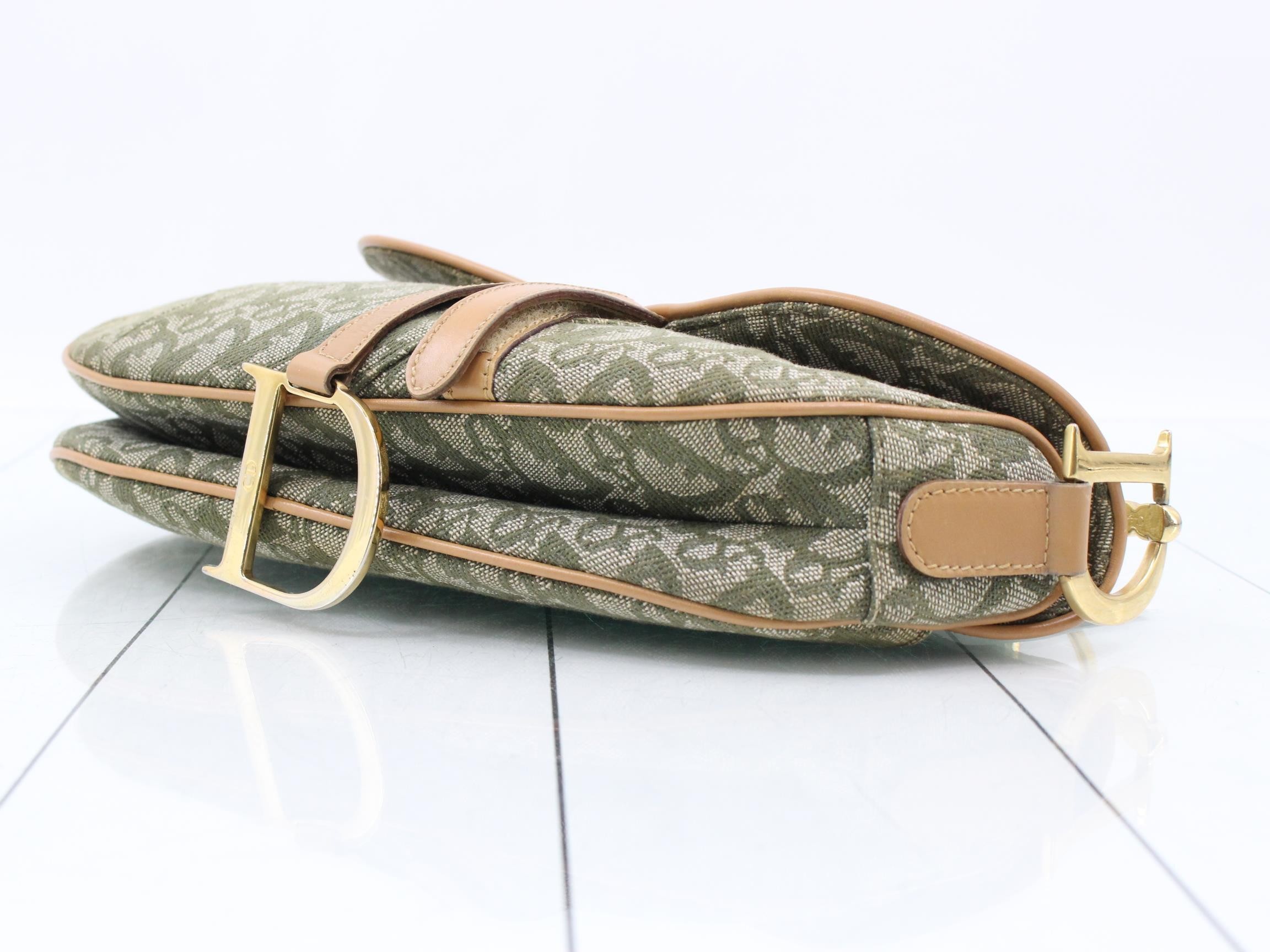 Trotter Saddle Bag Canvas x Leather Shoulder Bag Green — view 6