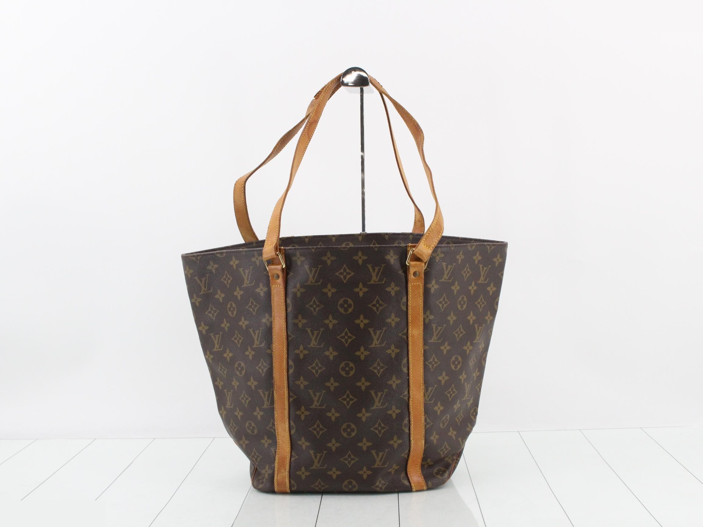 M51108 Sack Shopping — view 2