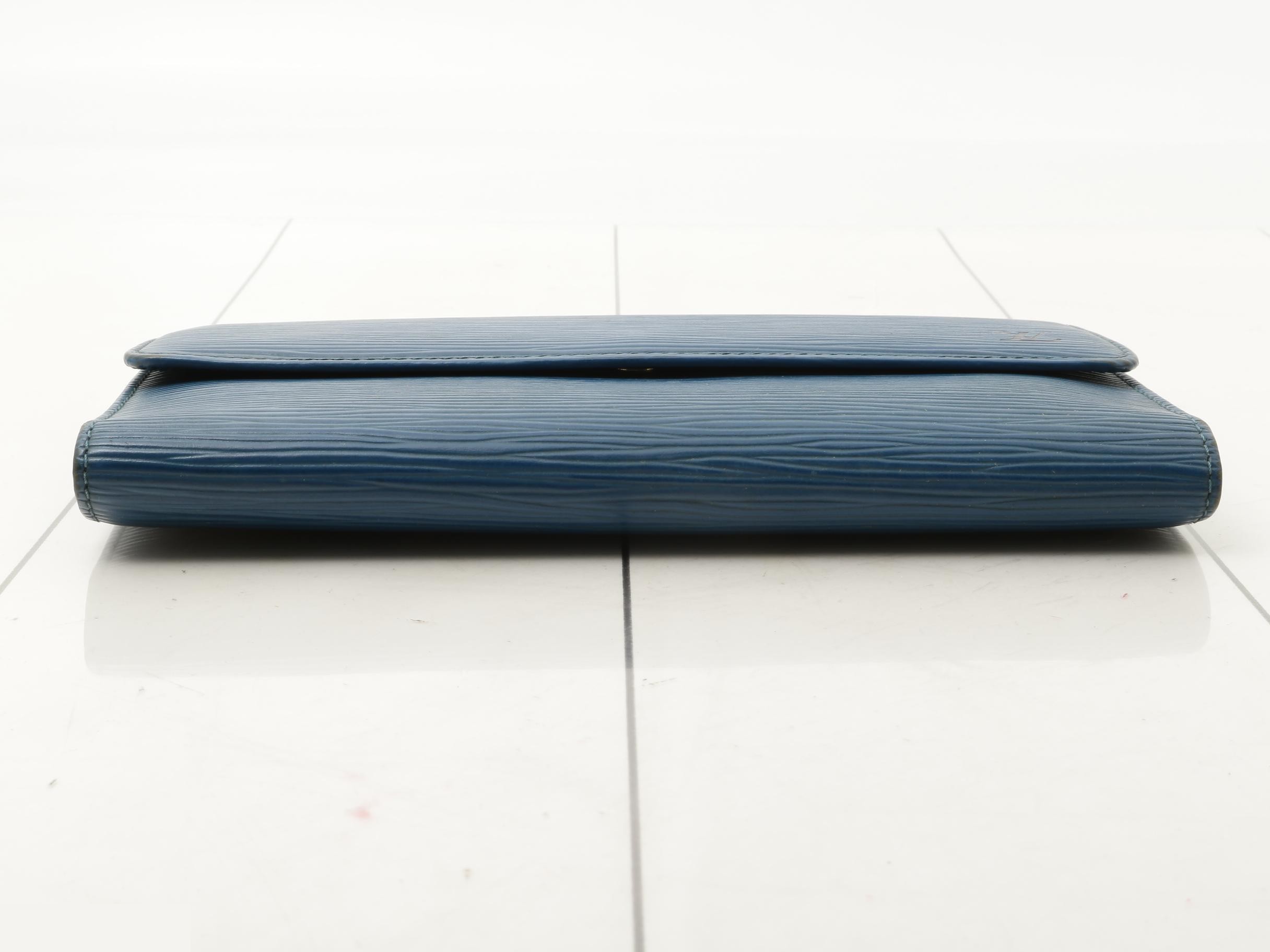 International Long Wallet — view 3