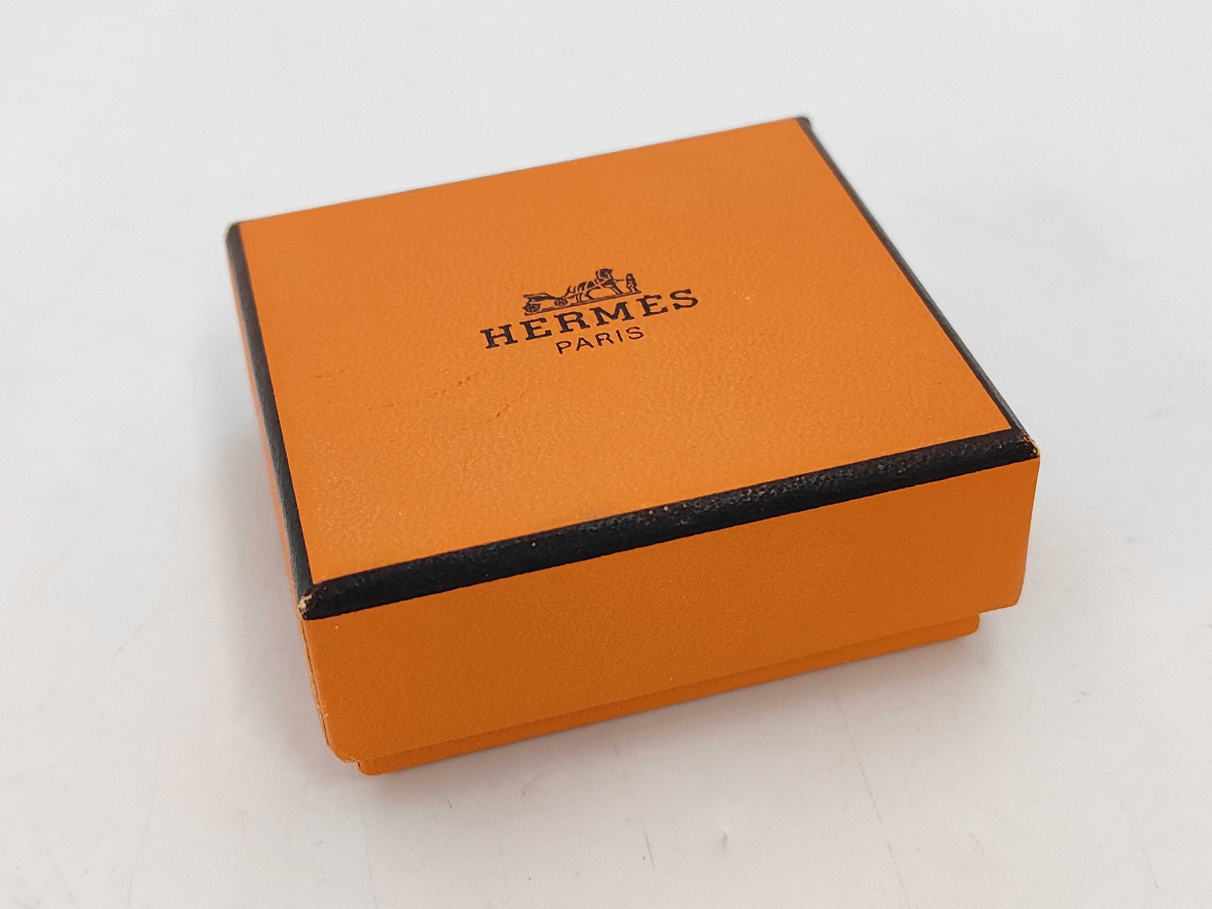 Metal Chaine d'Ancre Scarf Ring with Box and Other Accessories — view 7