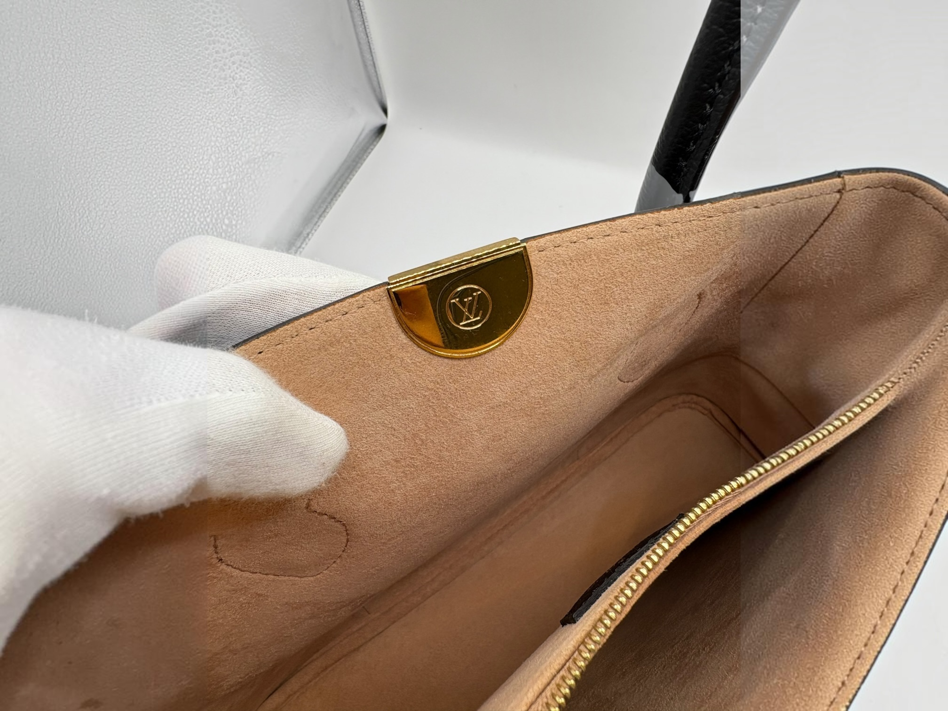 Monogram Flandrin M41595 Shoulder Bag (RFID detected) — view 10