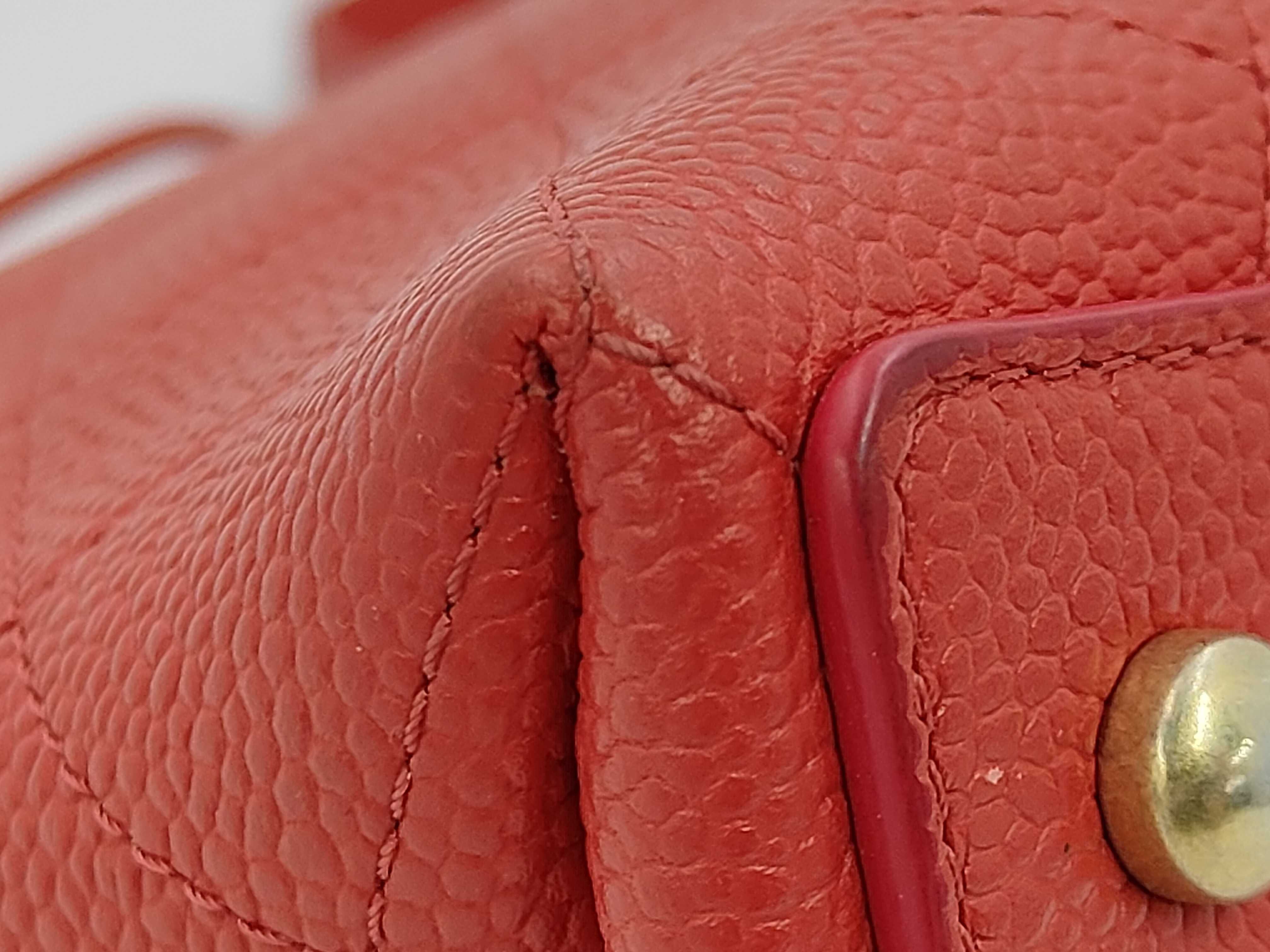 Matelassé Bucket Shoulder Bag, Series 27, Caviar Red (GD) — view 8