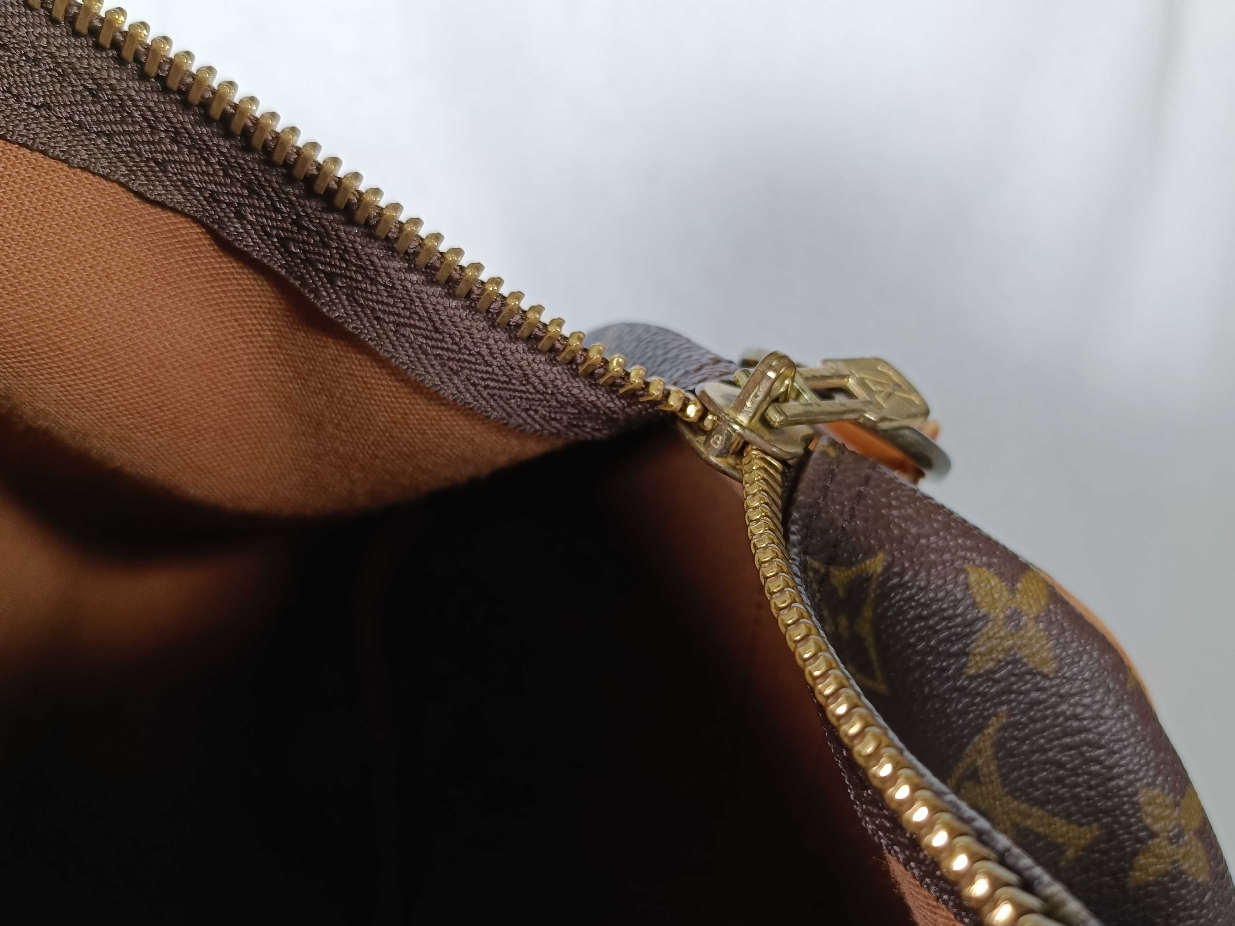 Monogram Bandoulière Boston Bag — view 14