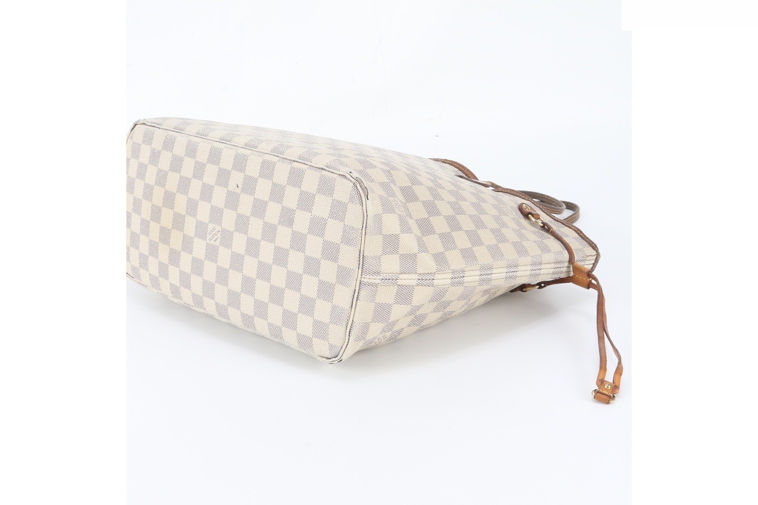 Damier Azur Neverfull MM N41605 Leather Tote Bag — view 4