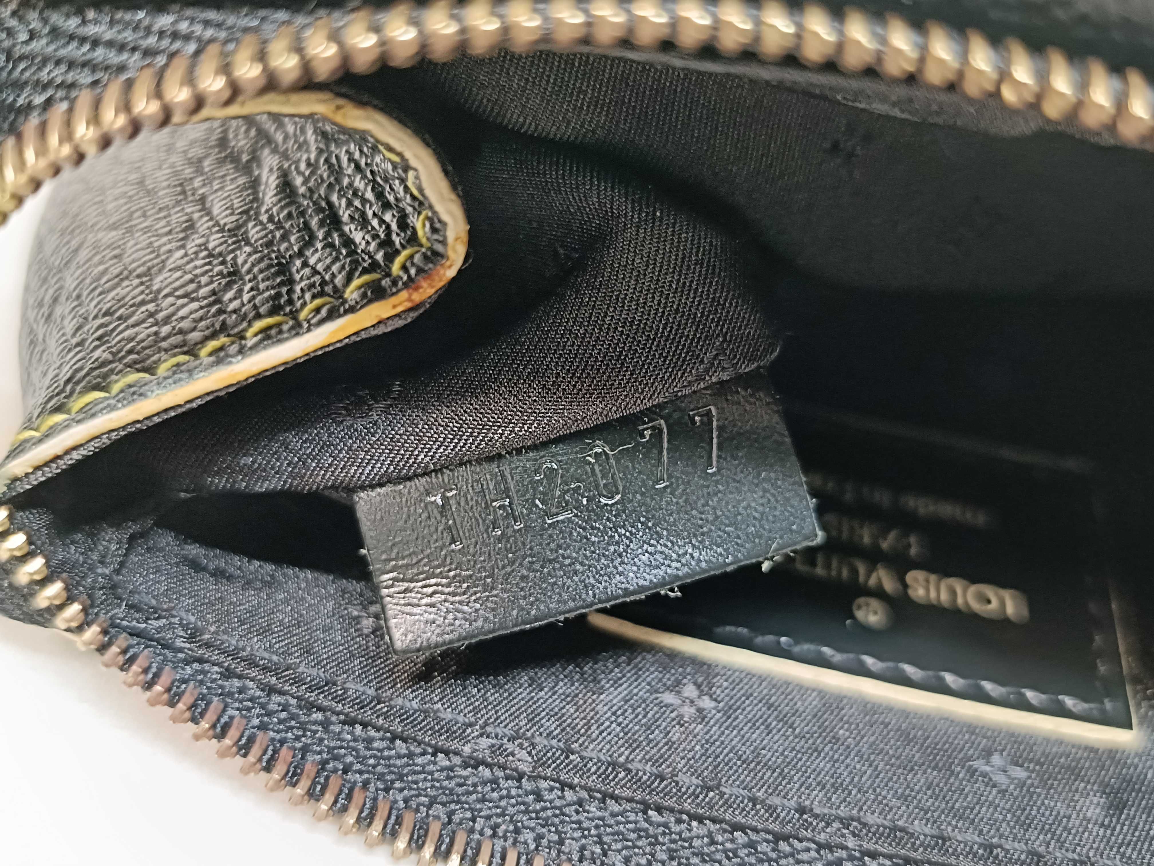 Suhali Mignon Pouch — view 14