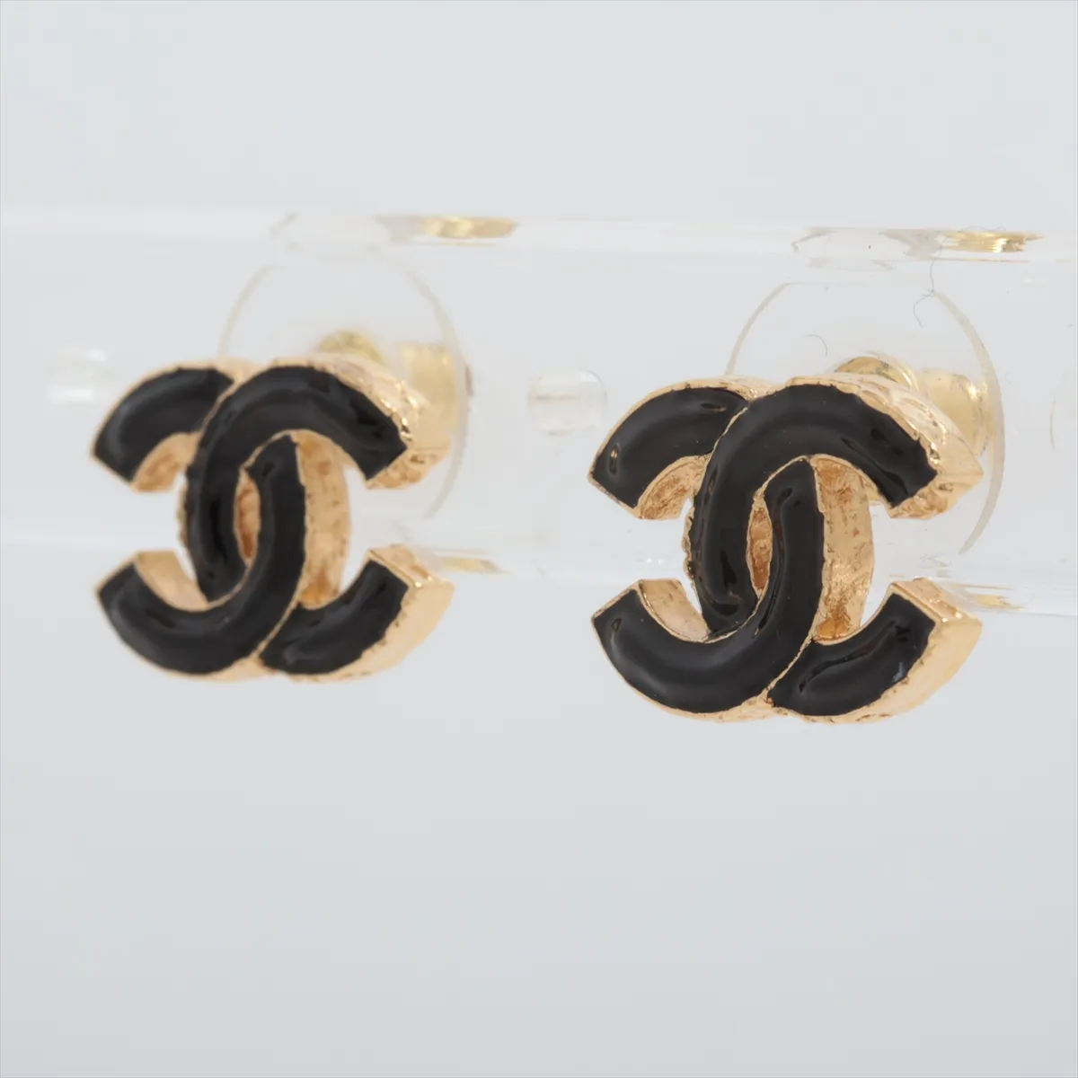 Coco Mark L23K Earrings (Pair) GP Black x Gold — view 3
