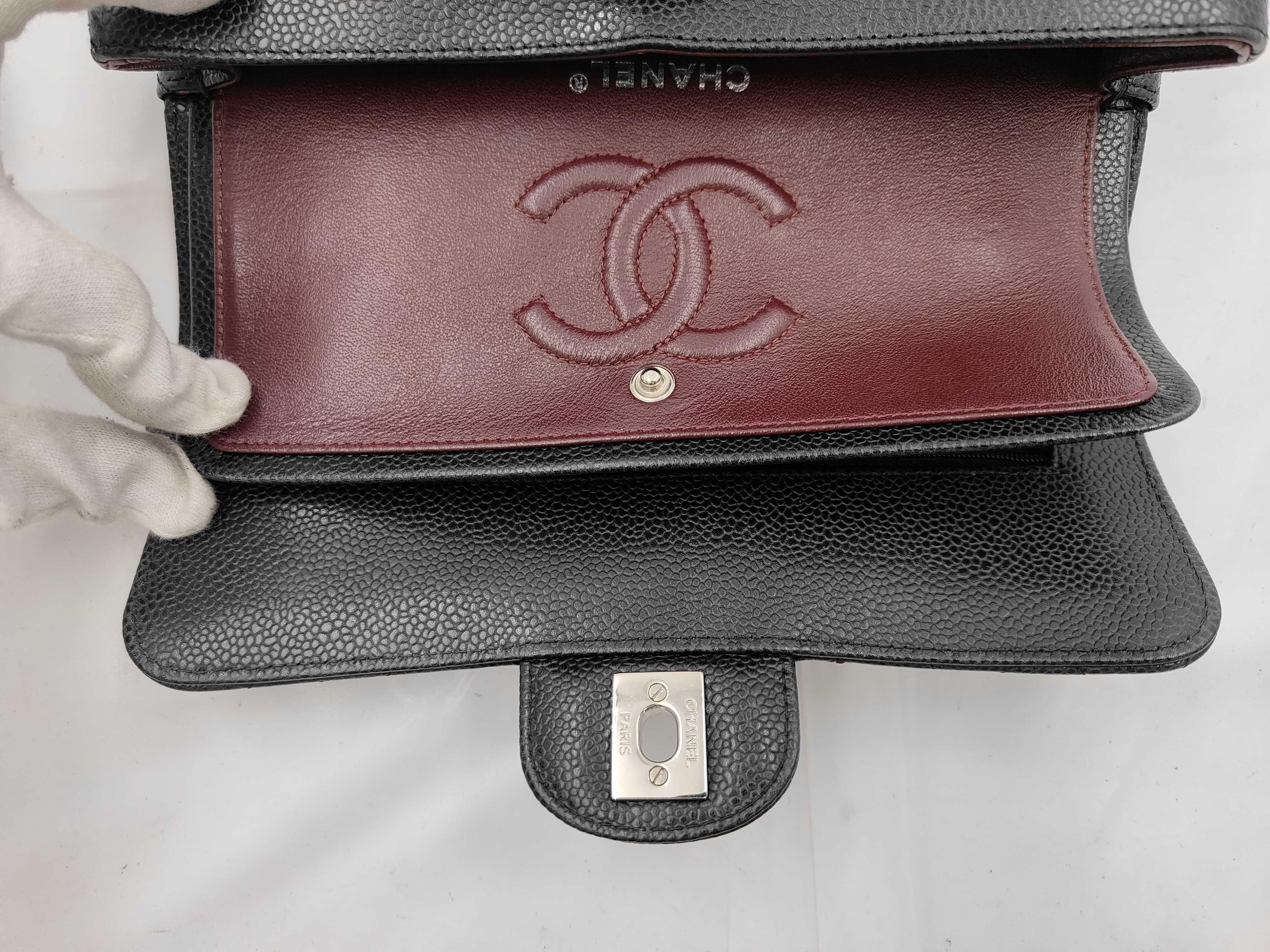 Matelassé Double Flap 23 Caviar Skin Black Serial Number 27 Seal Shoulder Bag — view 6