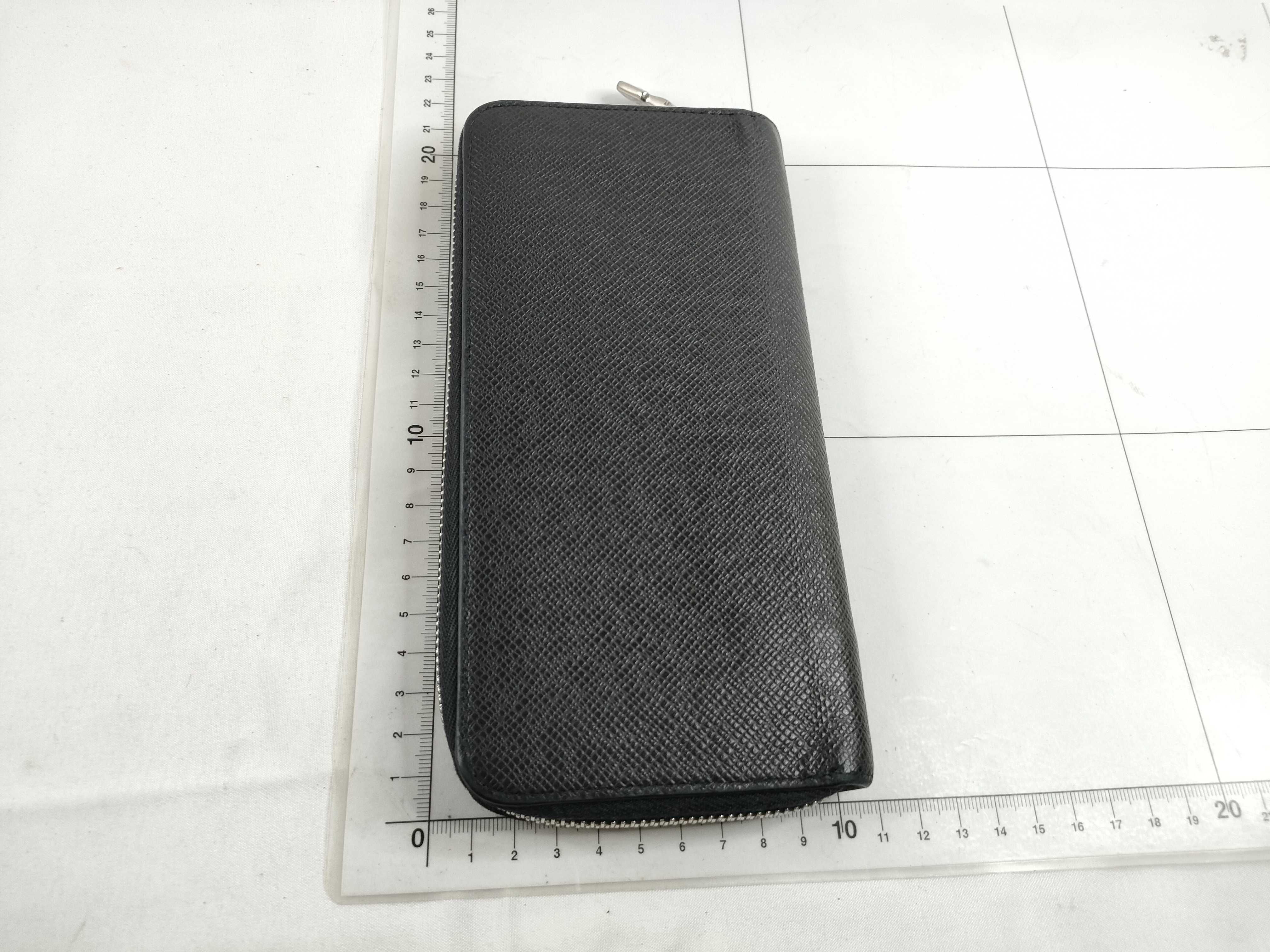 Taiga Zippy Vertical Wallet with IC Tag and Silver Hardware — view 2