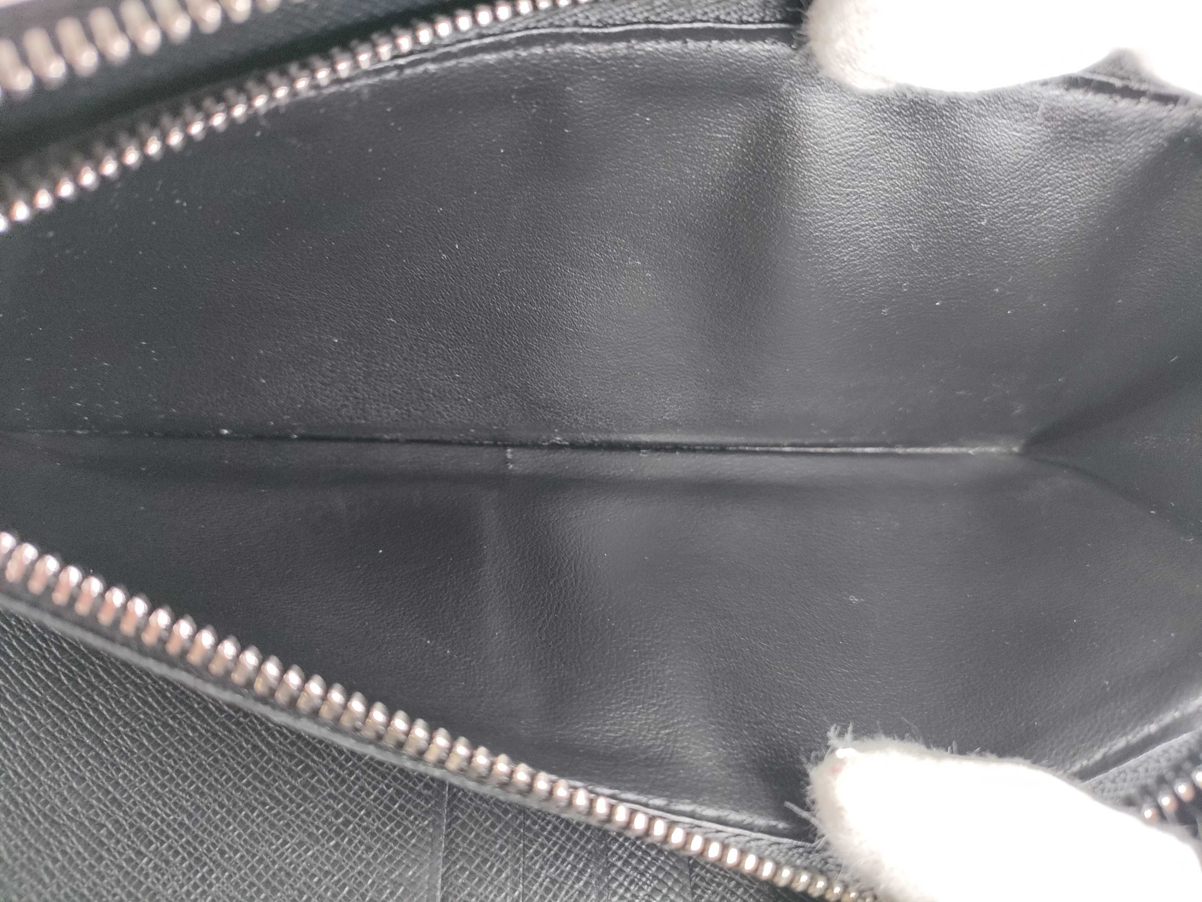 Taiga Zippy Vertical Wallet with IC Tag and Silver Hardware — view 11