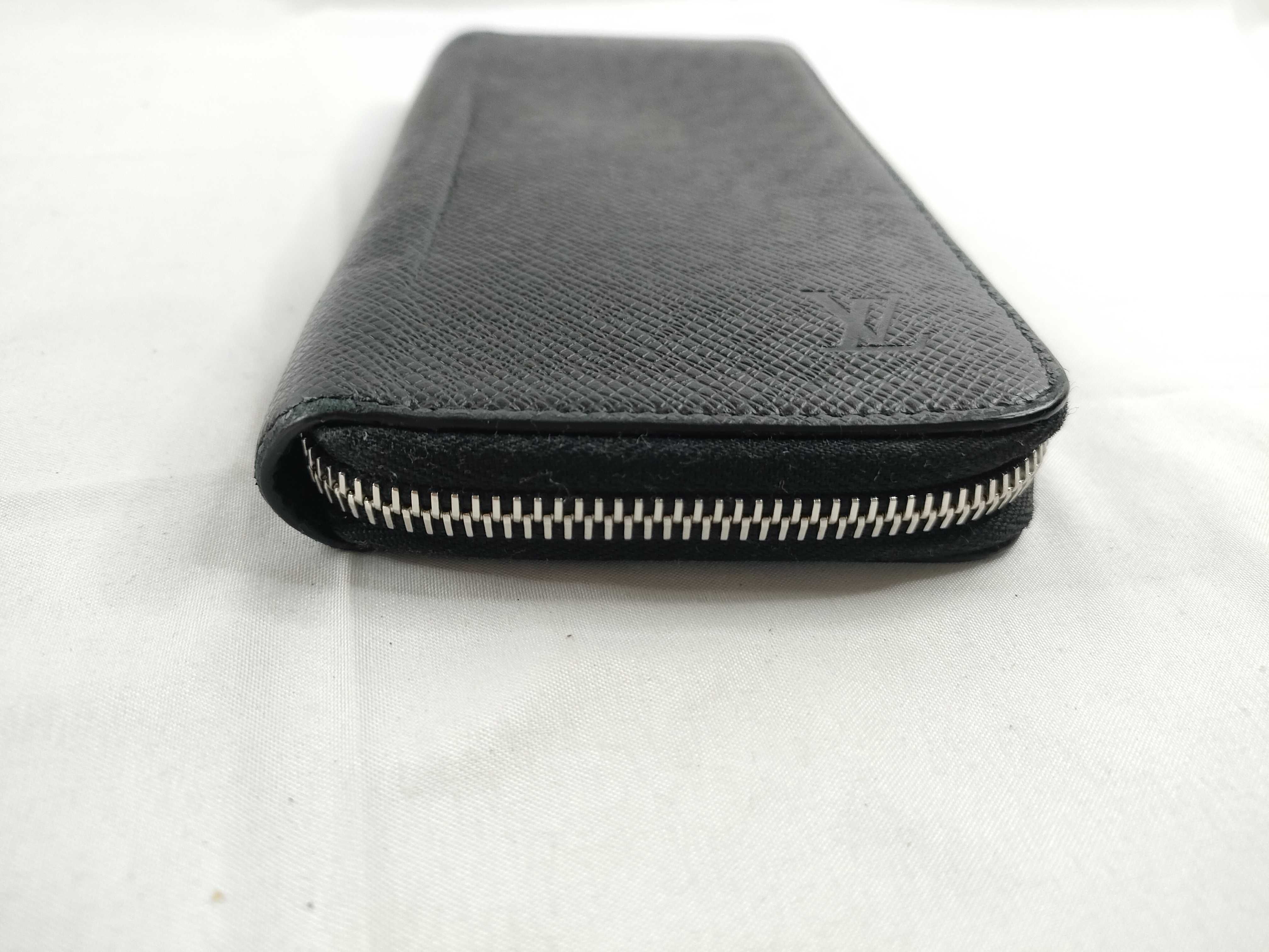 Taiga Zippy Vertical Wallet with IC Tag and Silver Hardware — view 7