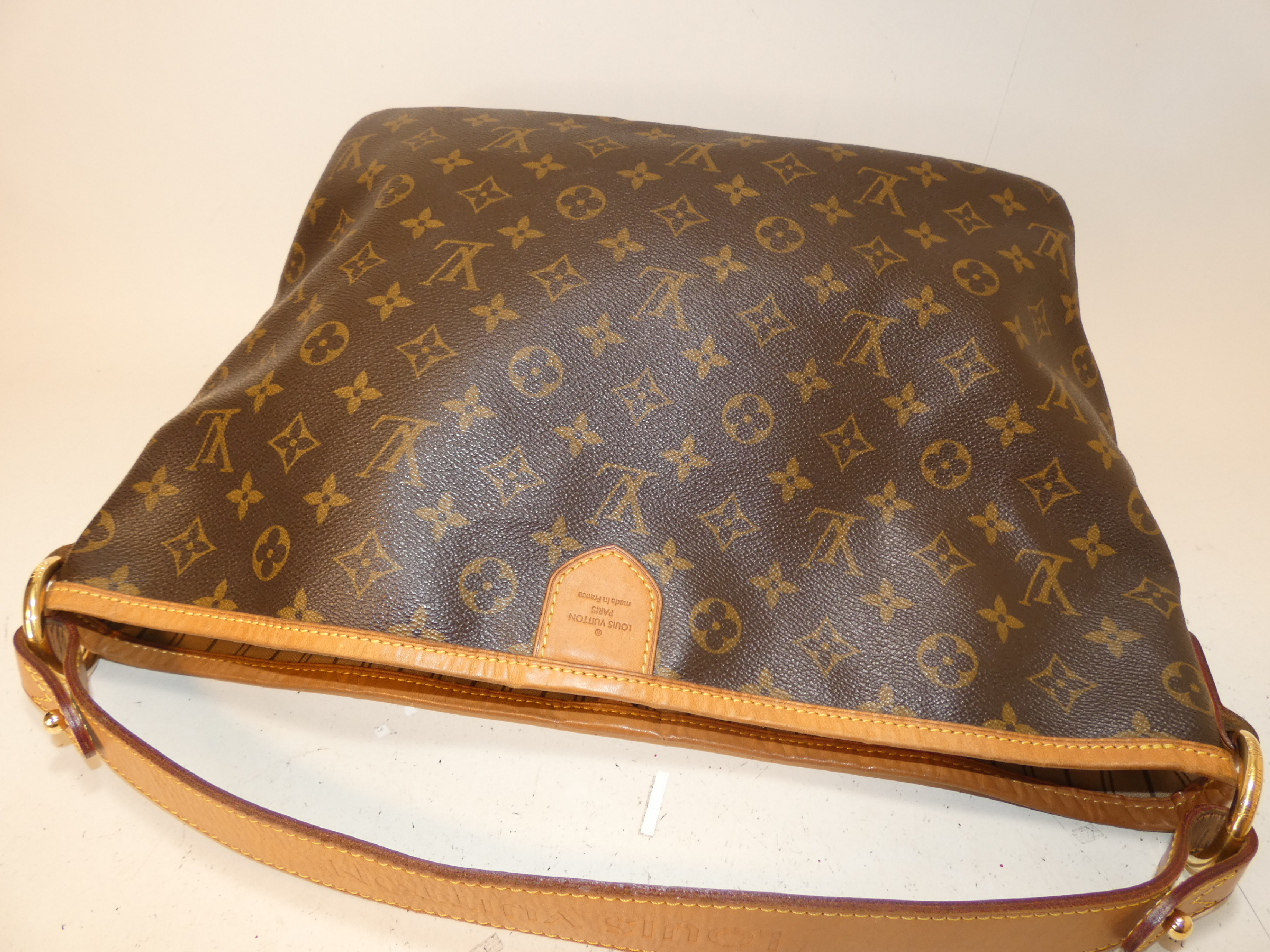 Delightful PM Monogram One-Shoulder One-Hand Shoulder Bag — view 3