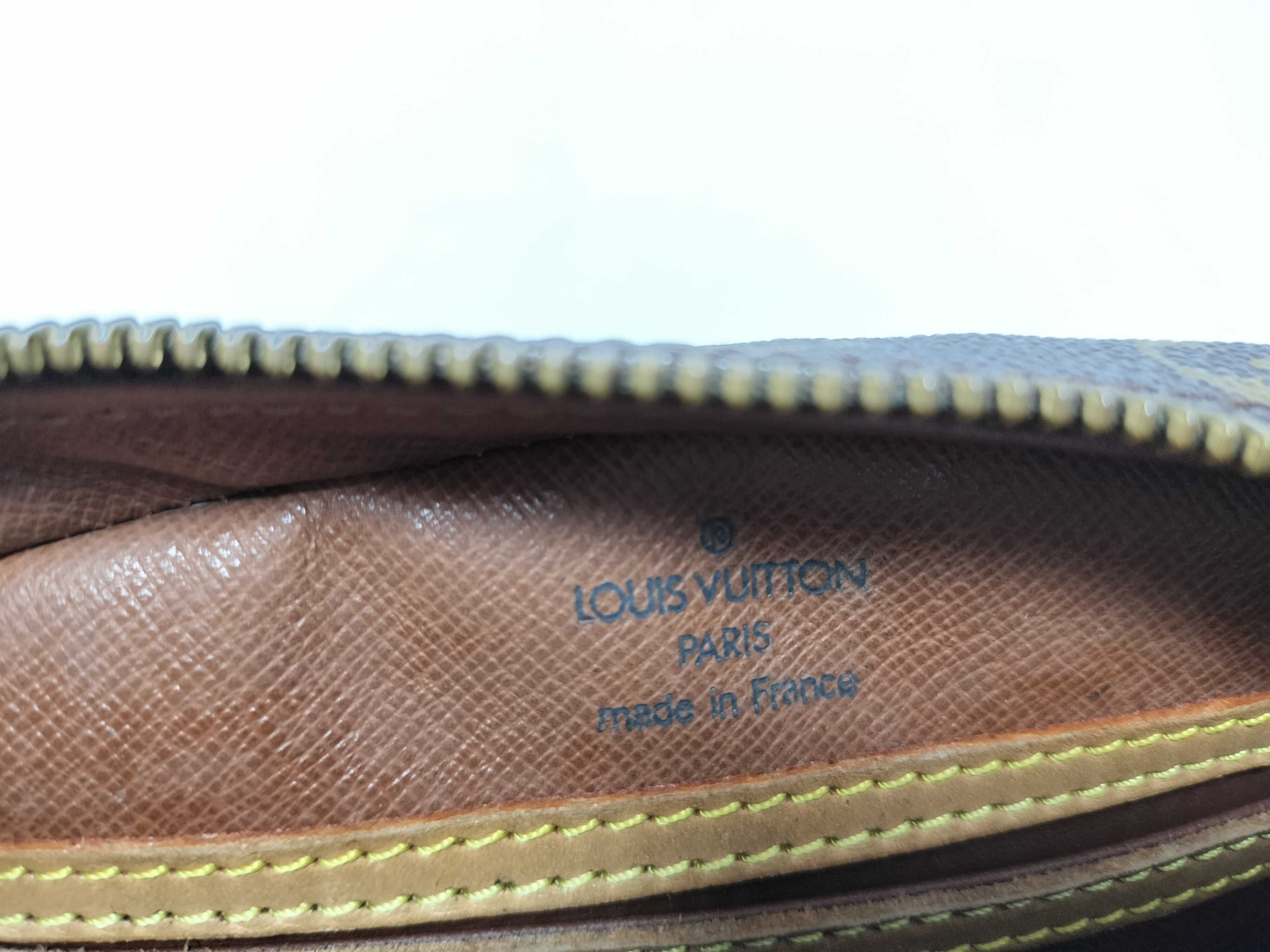 Monogram Louis Vuitton Monogram M51221 Blois Shoulder Bag (VO8163) Shoulder Bag — view 13