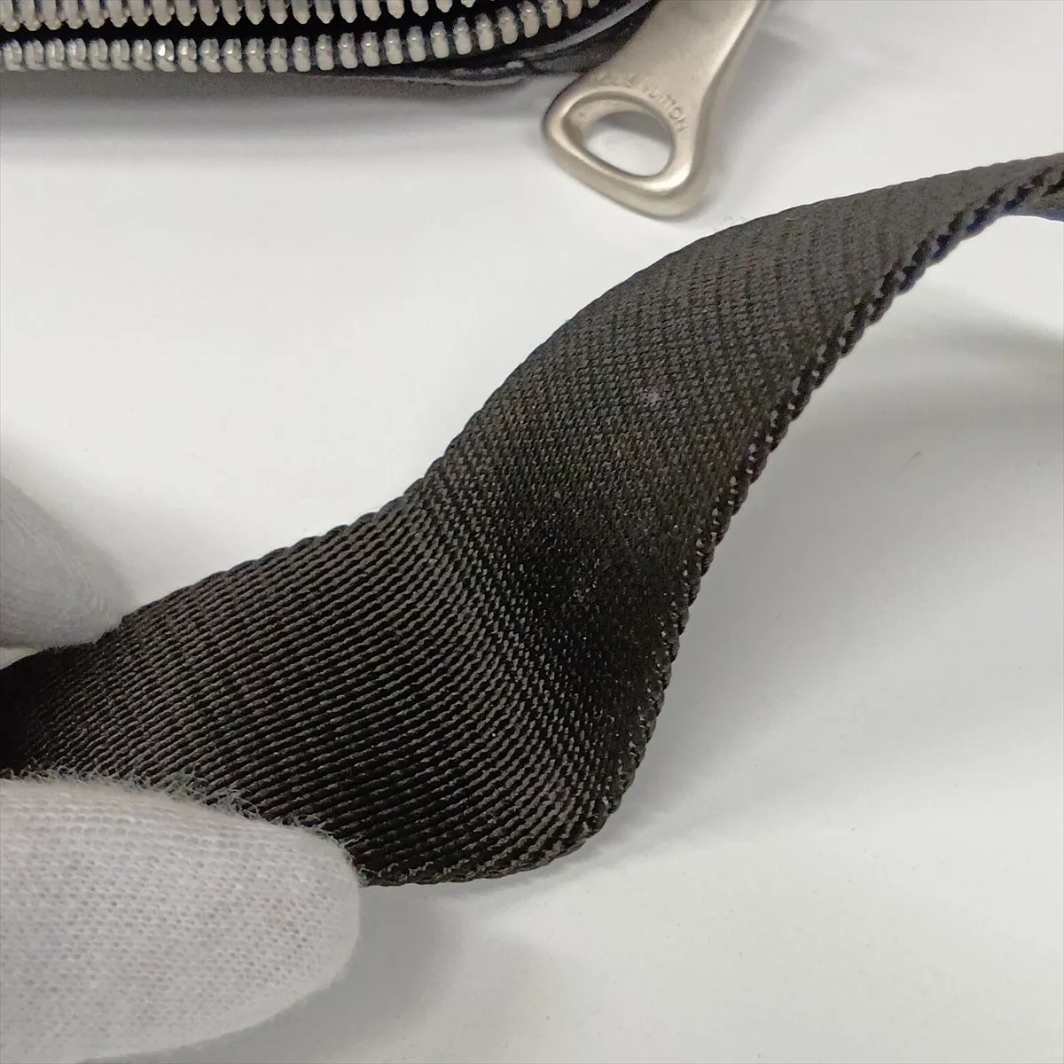 Damier Infini 3D Discovery Messenger BB N42418 CA3159 Black — view 10