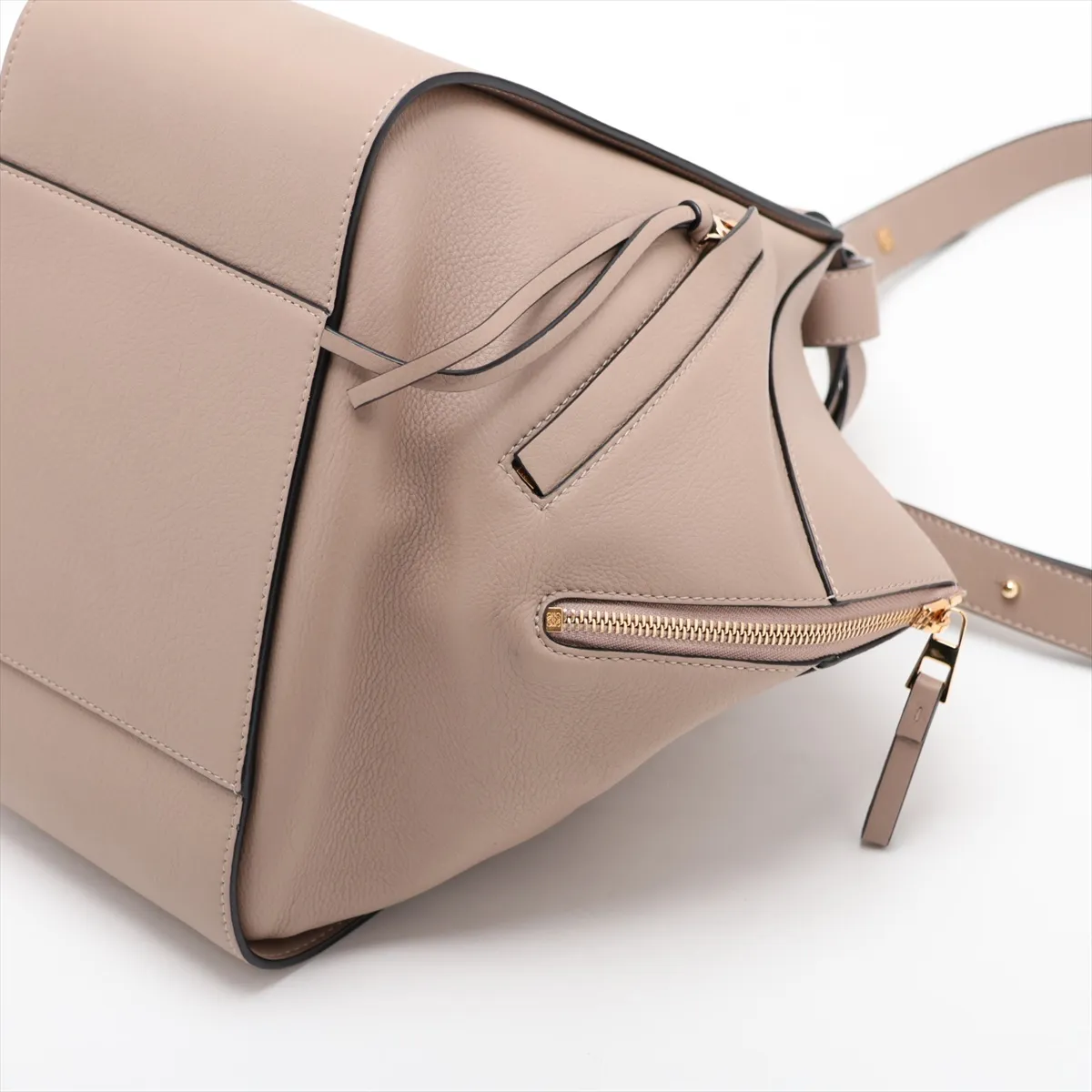 Hammock Small Leather 2-Way Shoulder Bag, Brown Beige — view 3