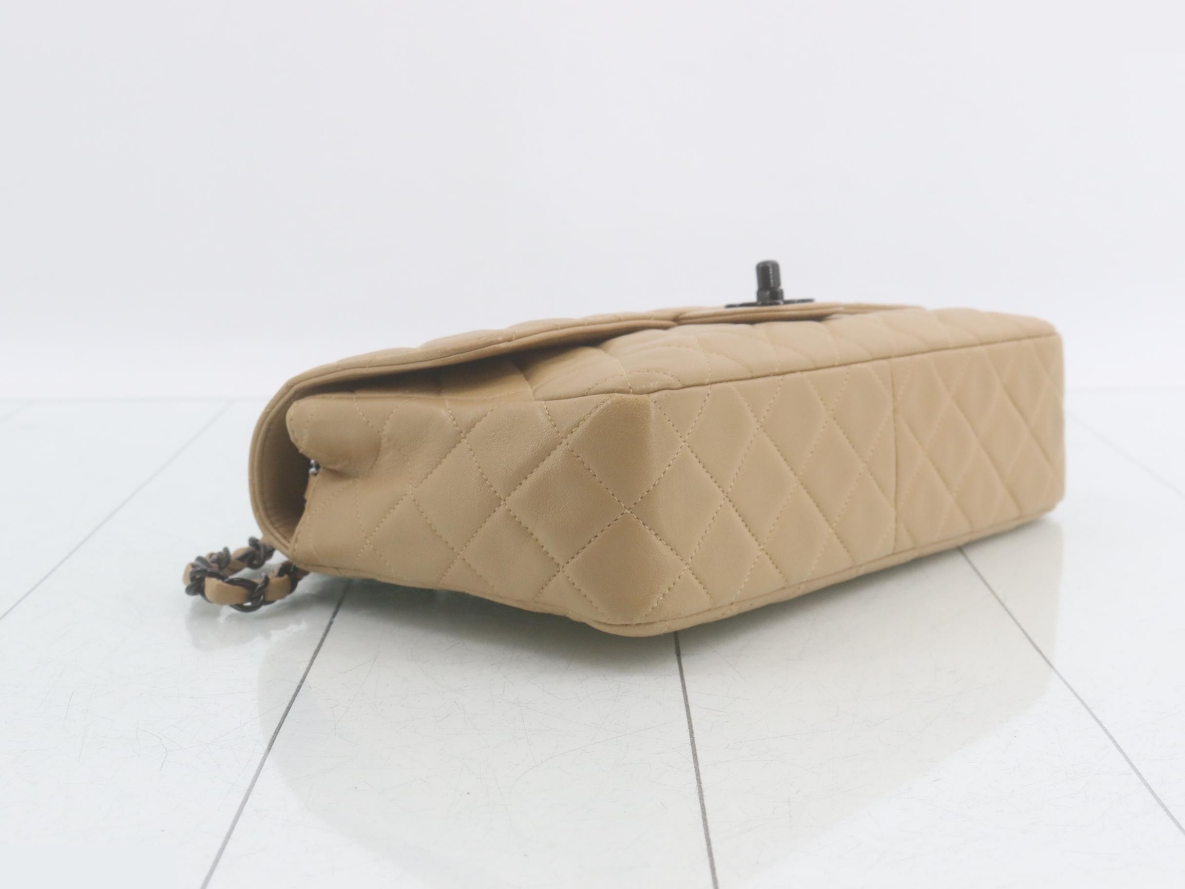 Matelassé Chain Shoulder Bag — view 5