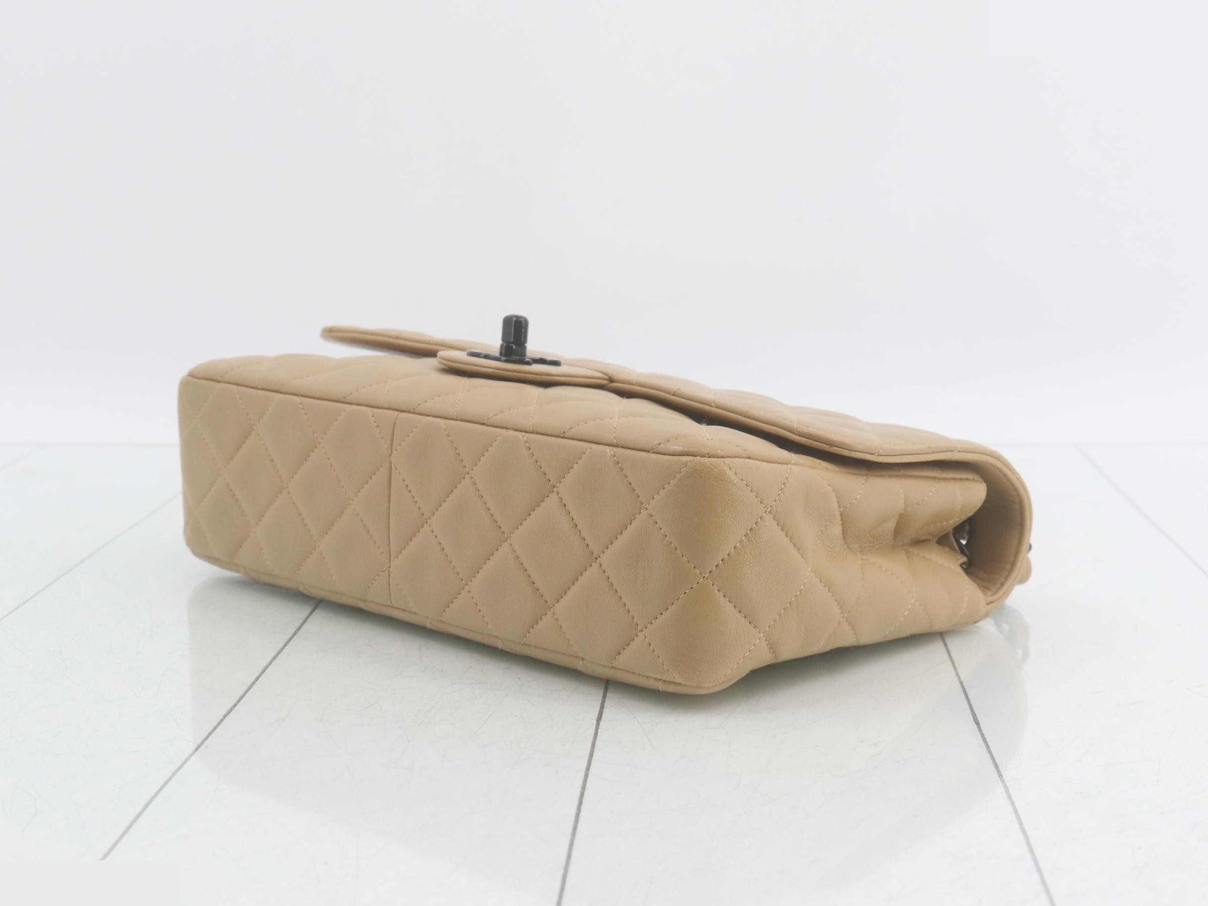 Matelassé Chain Shoulder Bag — view 6