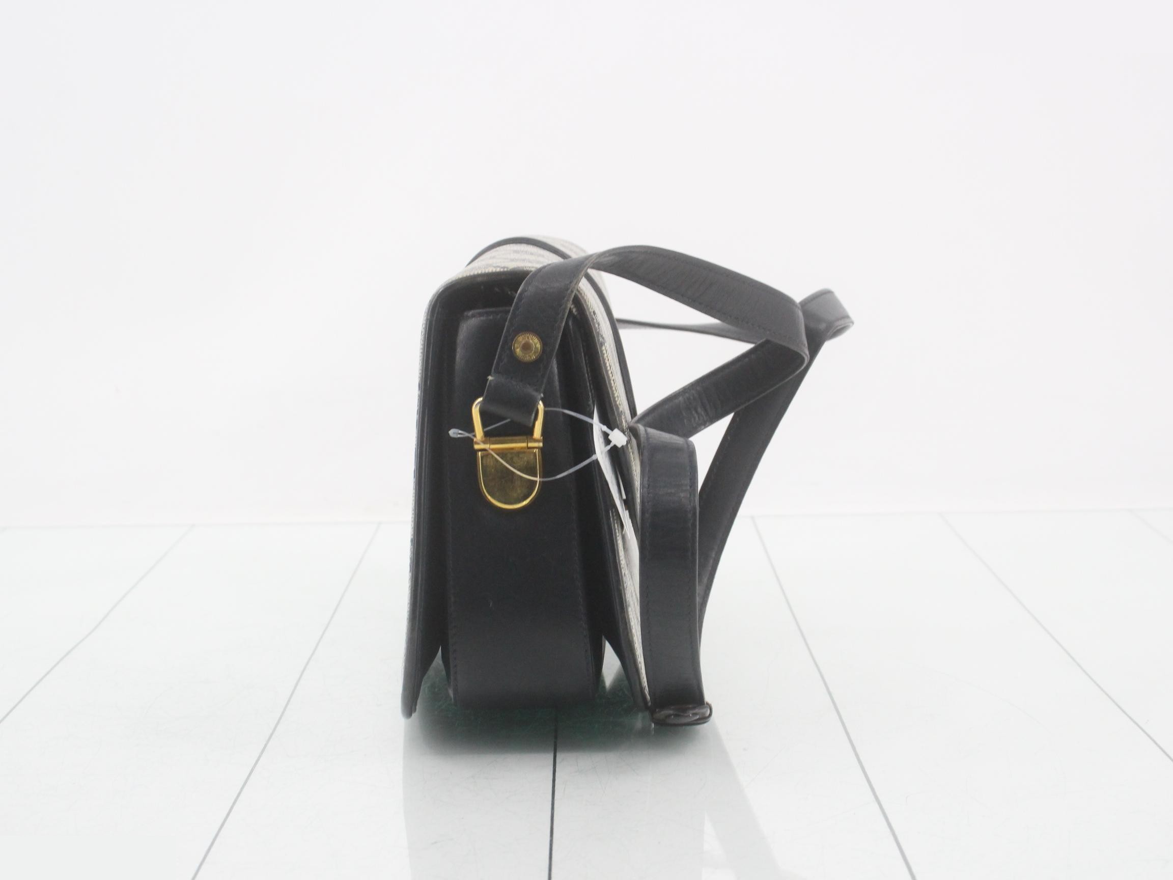 GG Supreme Horsebit Shoulder Bag — view 4