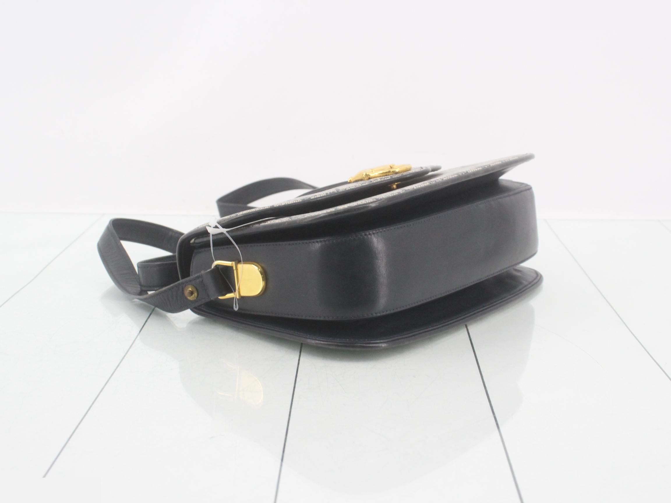 GG Supreme Horsebit Shoulder Bag — view 5
