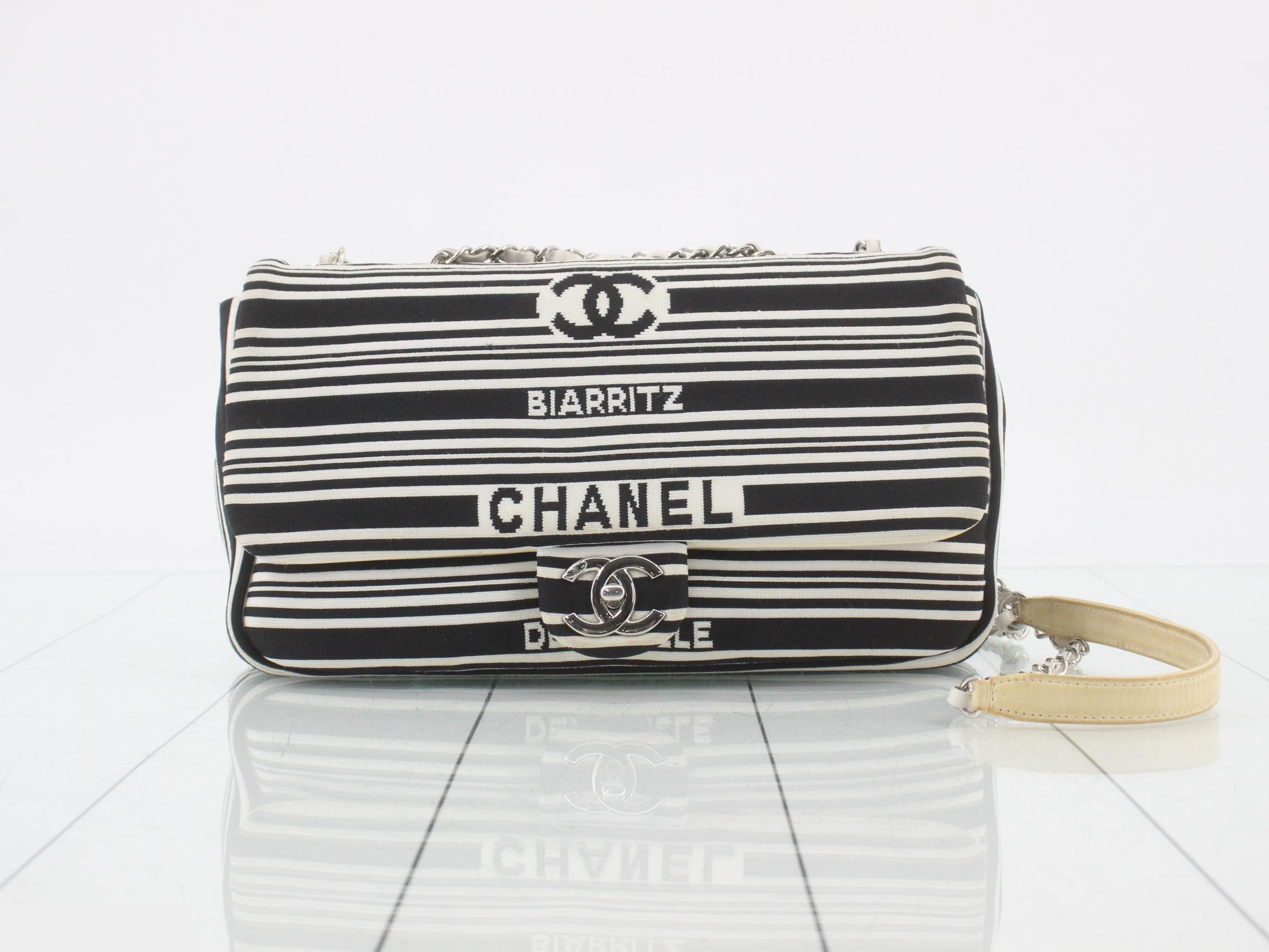 Marine Border Matelassé Shoulder Bag